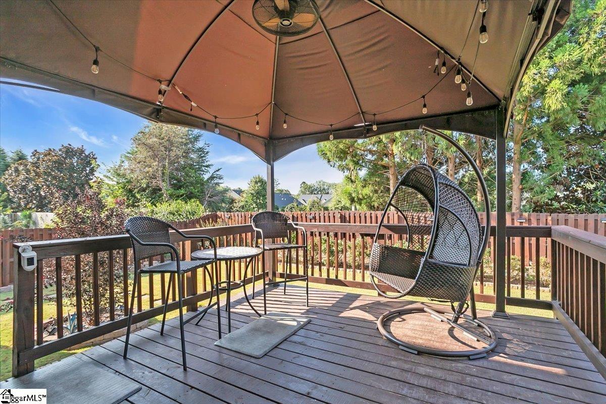 11 Clifton Grove Way