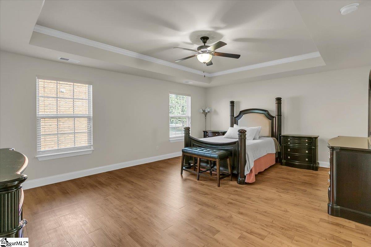 11 Clifton Grove Way