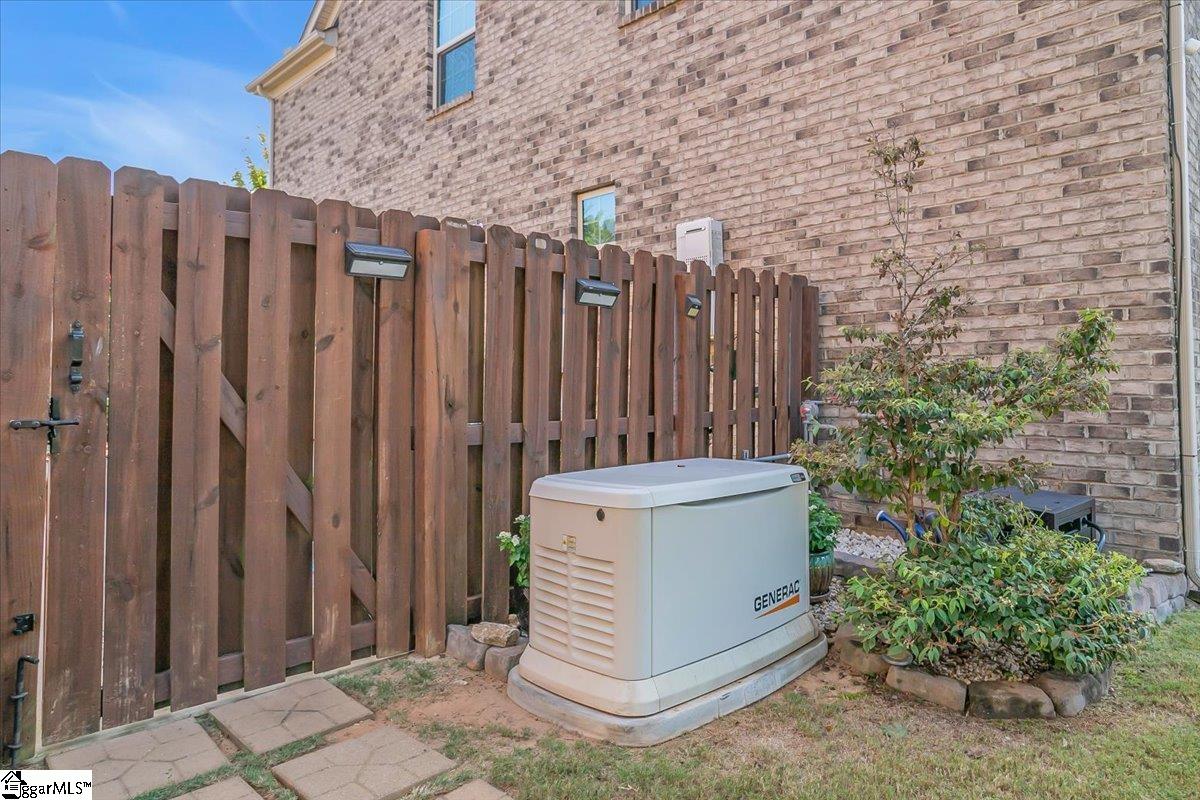 11 Clifton Grove Way
