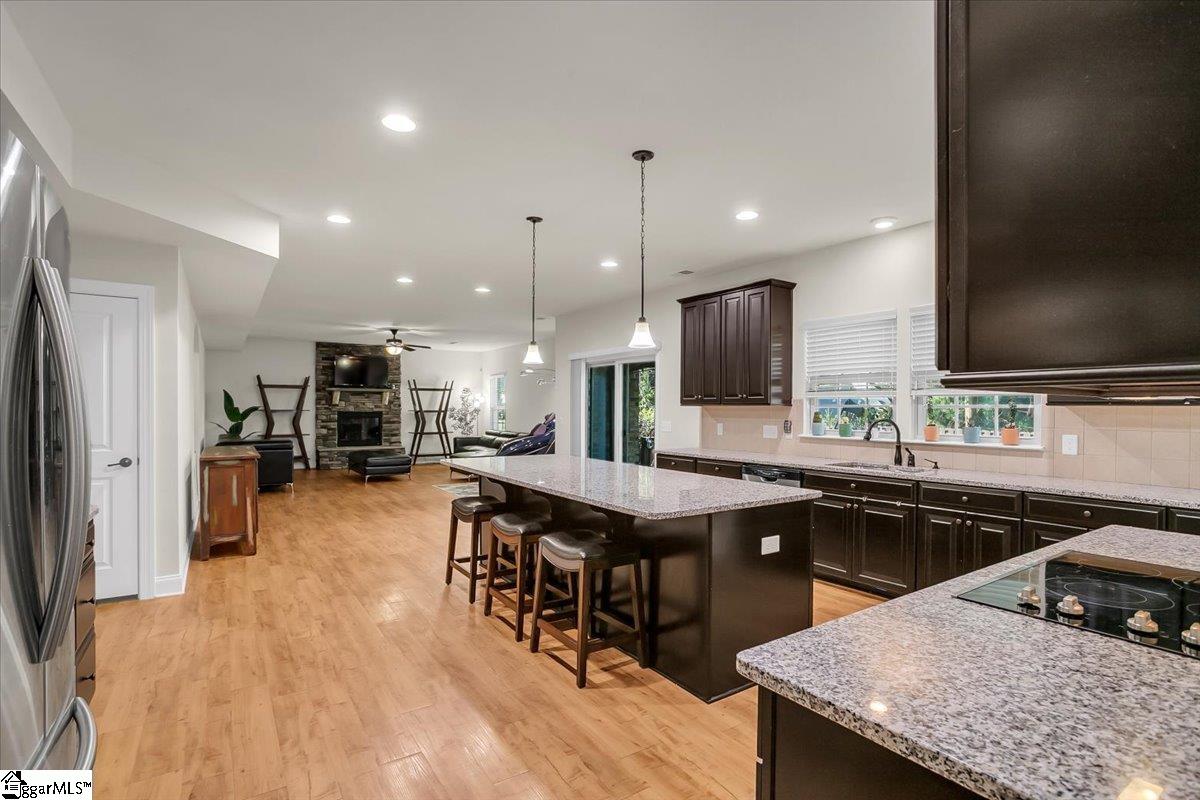 11 Clifton Grove Way