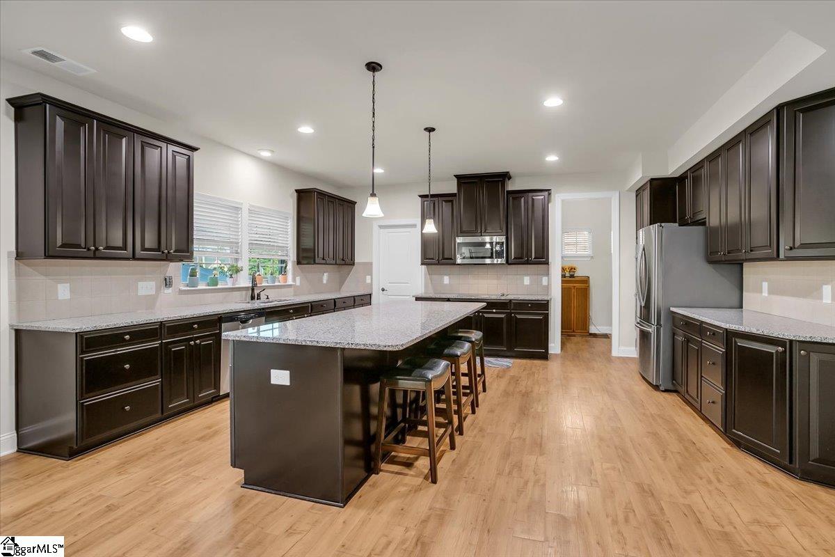 11 Clifton Grove Way