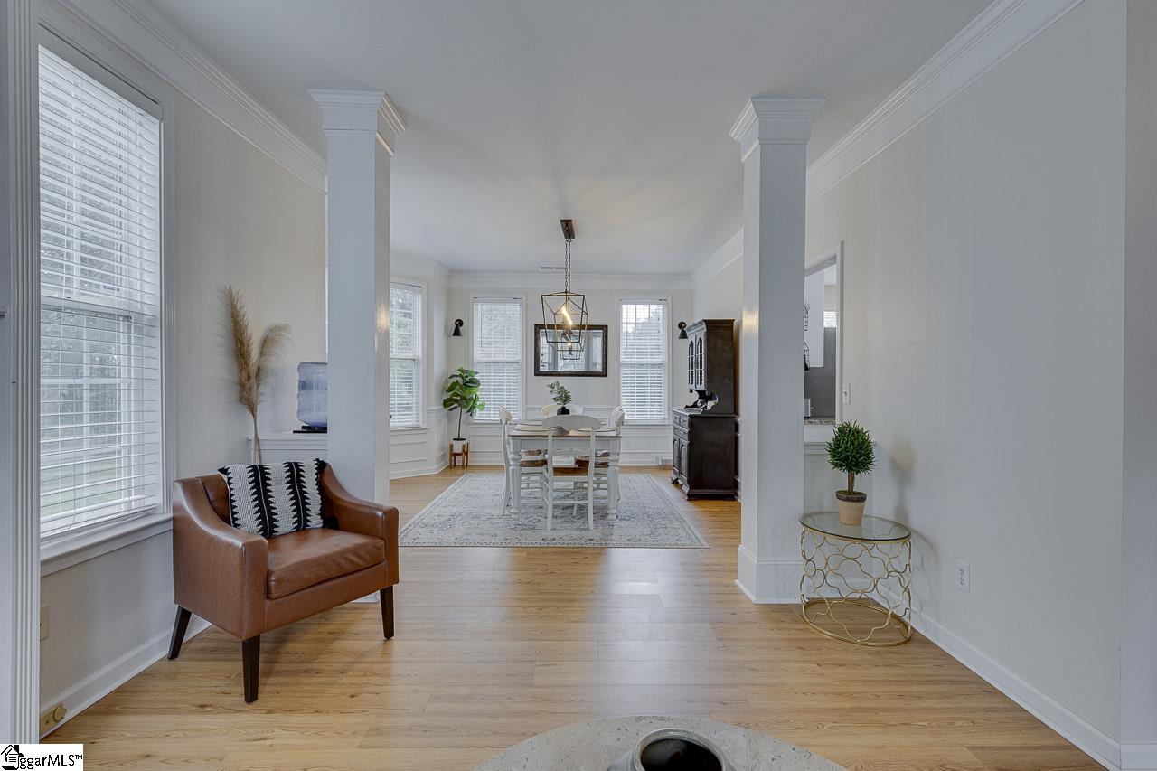 18 Shadowrock Court