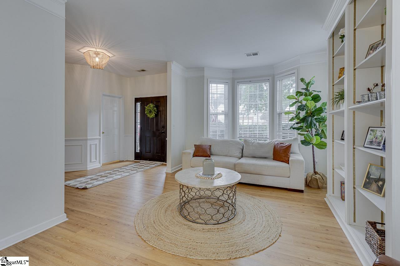 18 Shadowrock Court