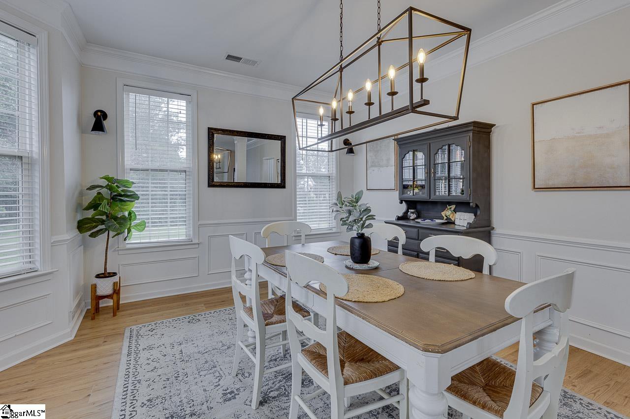 18 Shadowrock Court