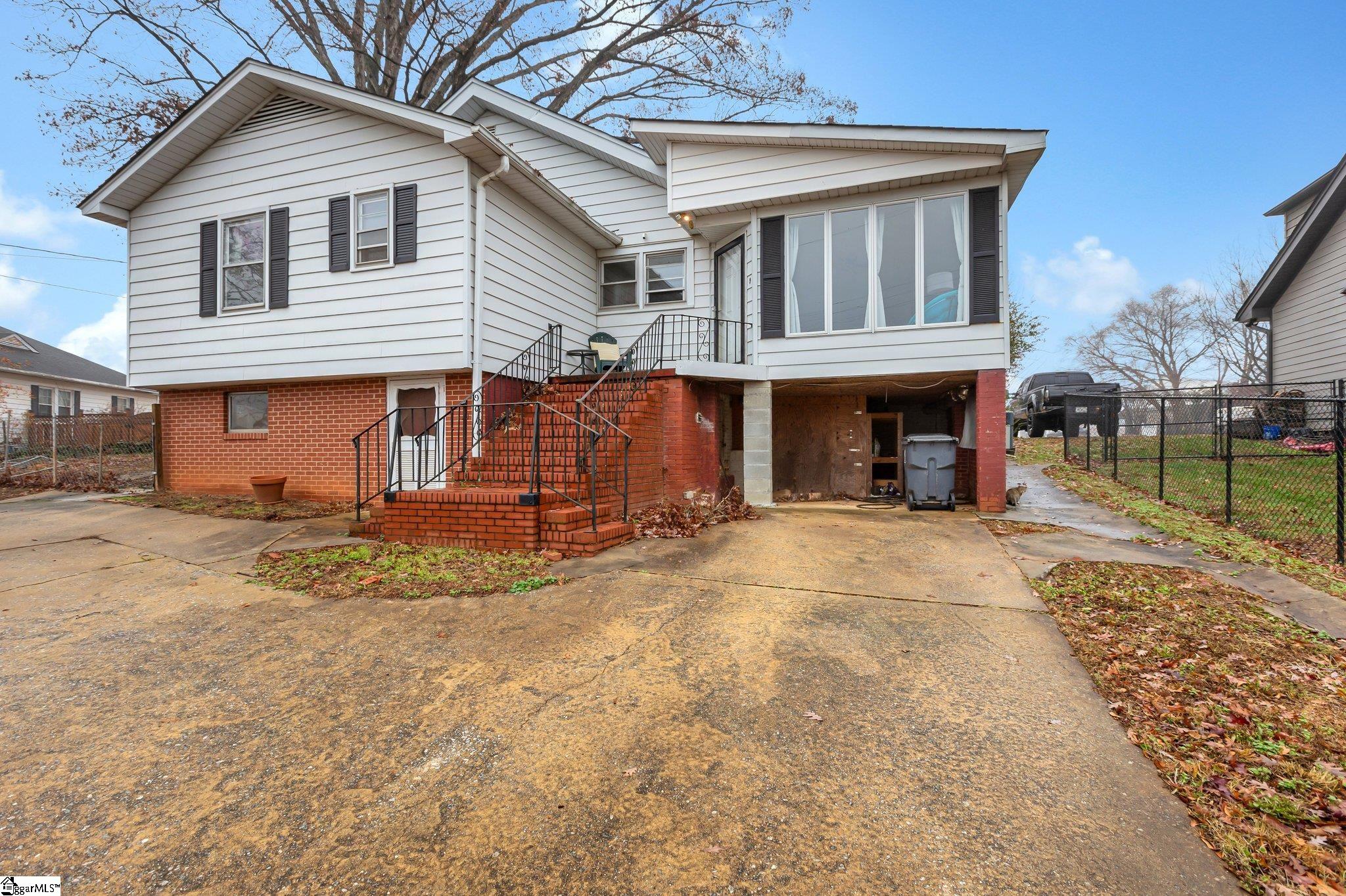 1 Spartanburg Road