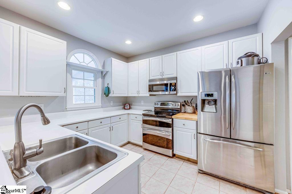 33 Poplar Springs Drive