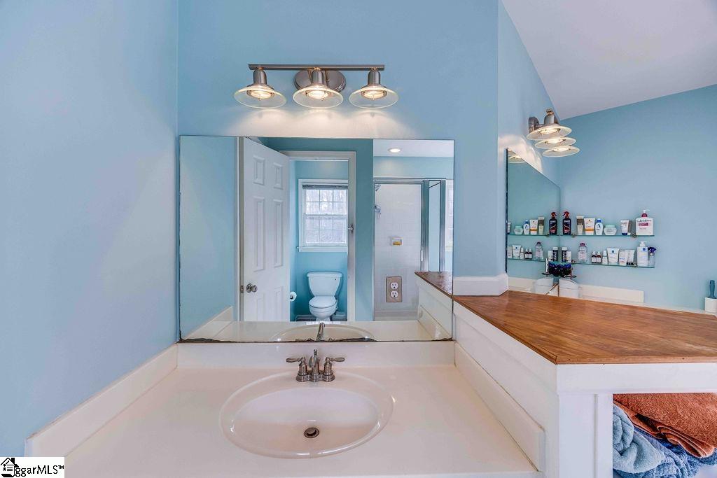 33 Poplar Springs Drive