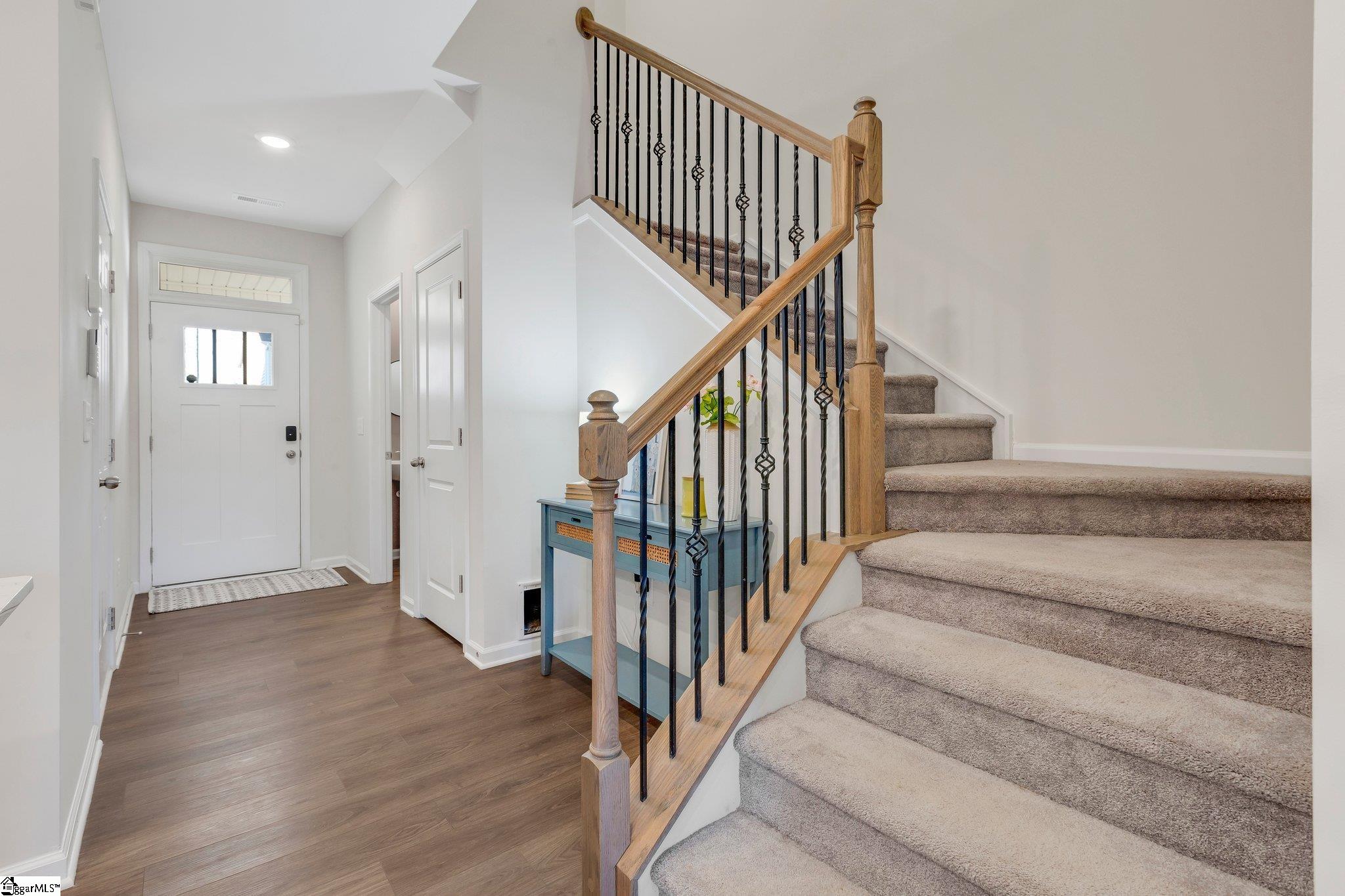 254 E Compass Way