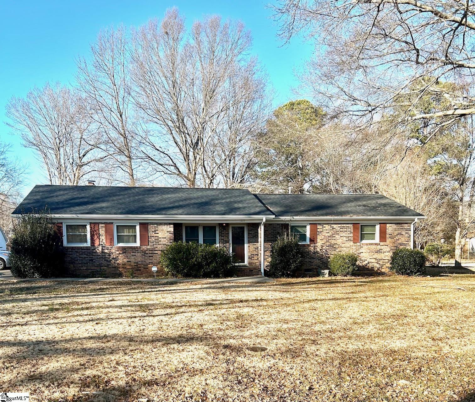 105 Eastview Circle