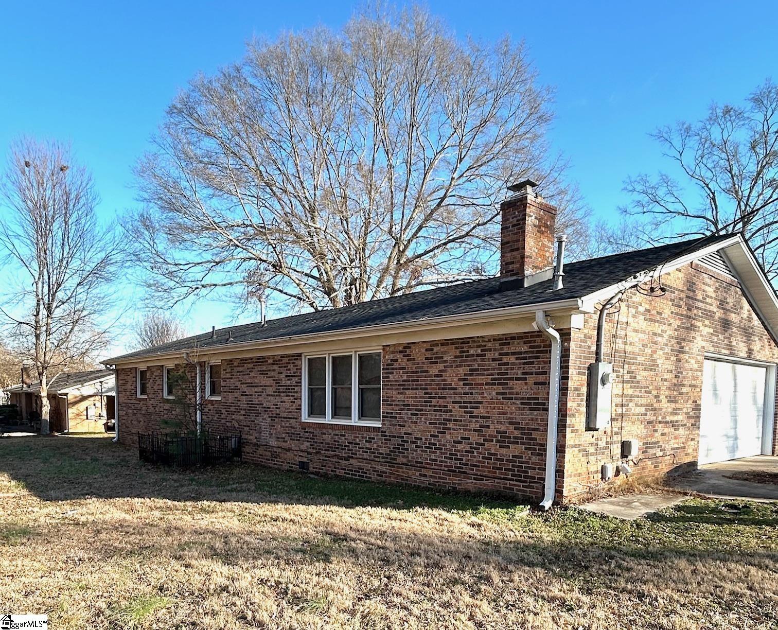105 Eastview Circle