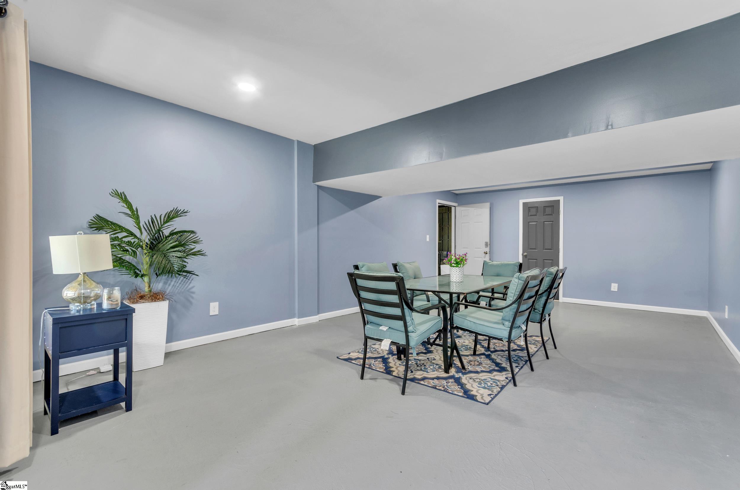 6 Lemington Court