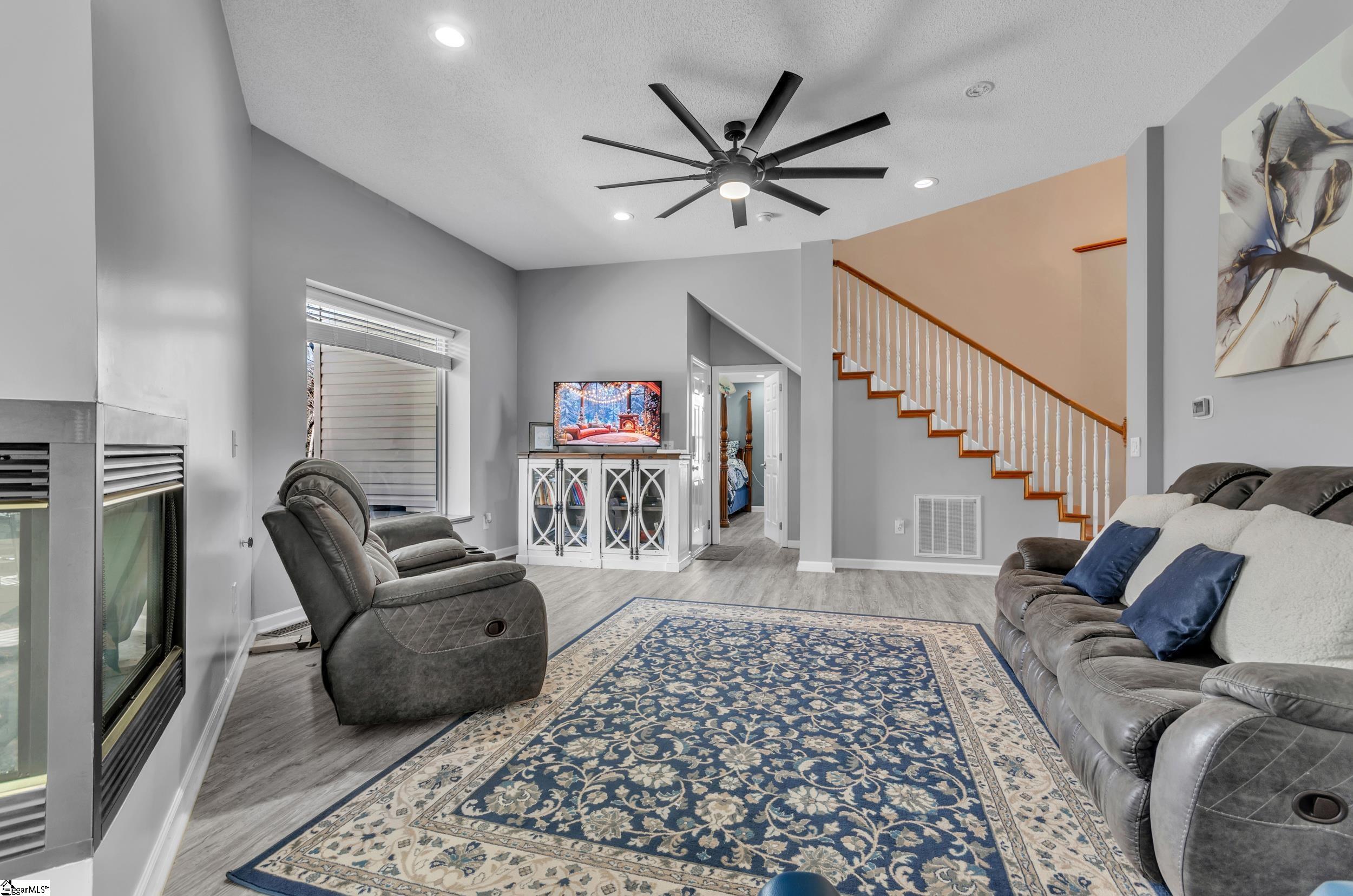6 Lemington Court