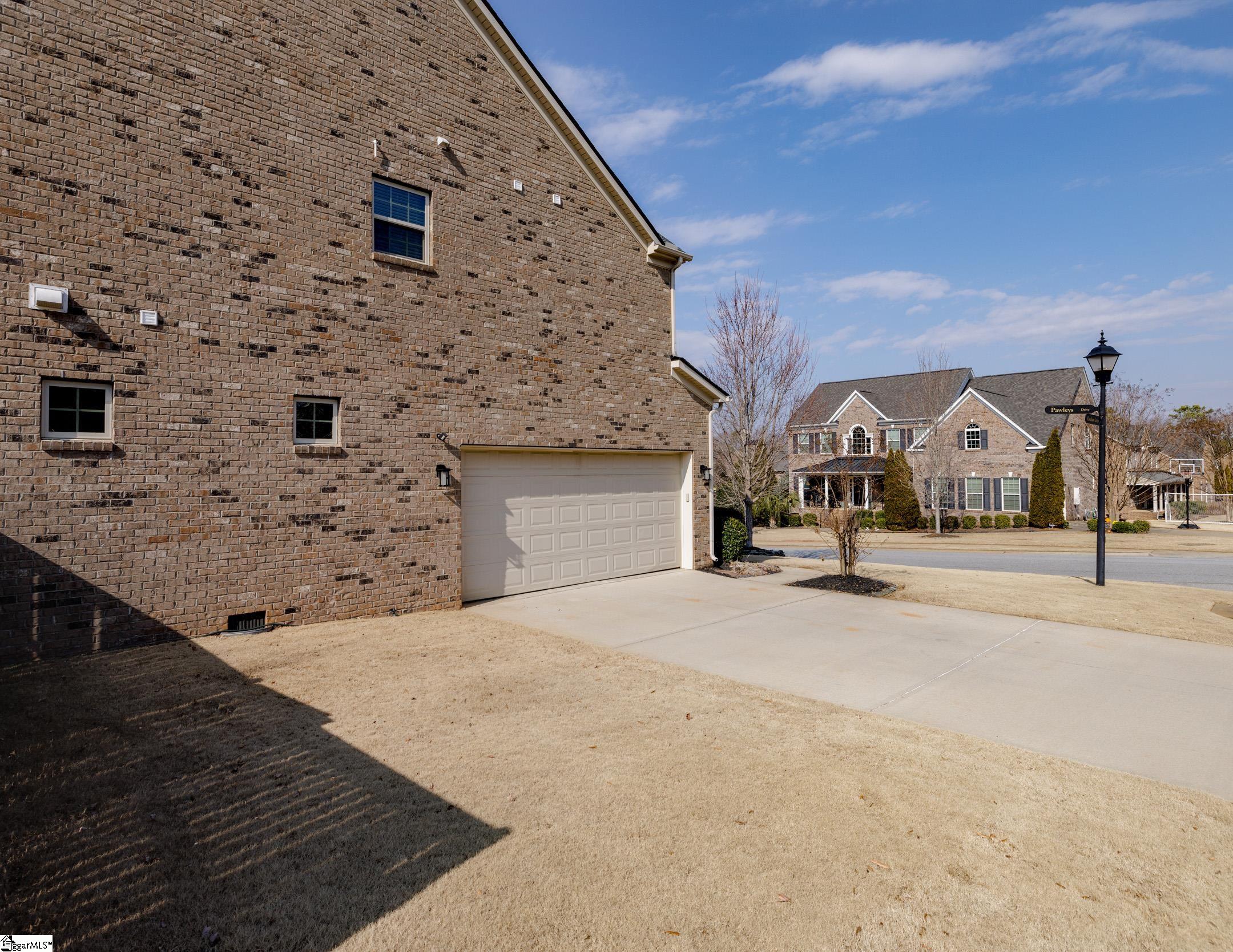 110 Pawleys Drive