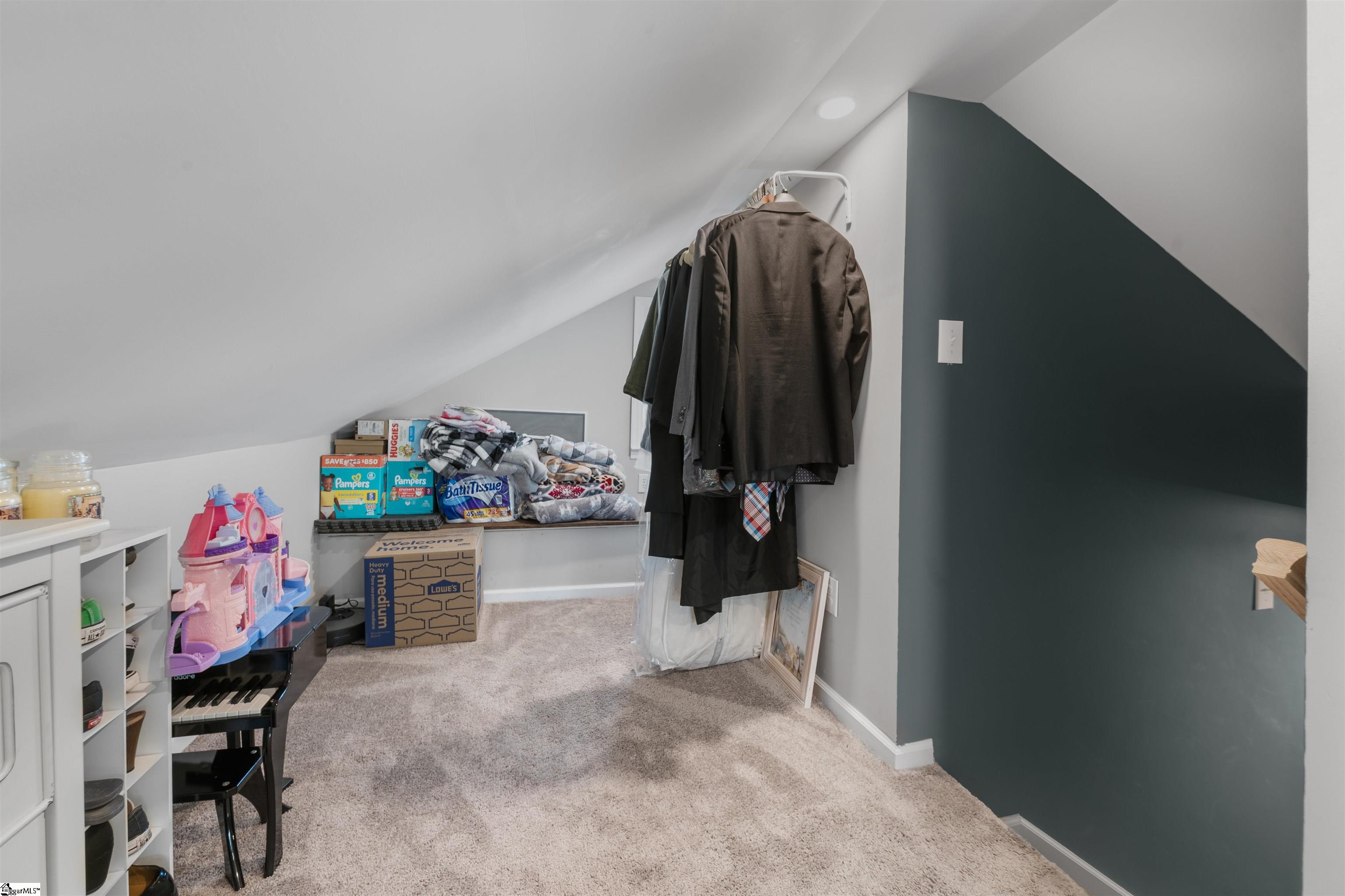 902 E 2 Avenue