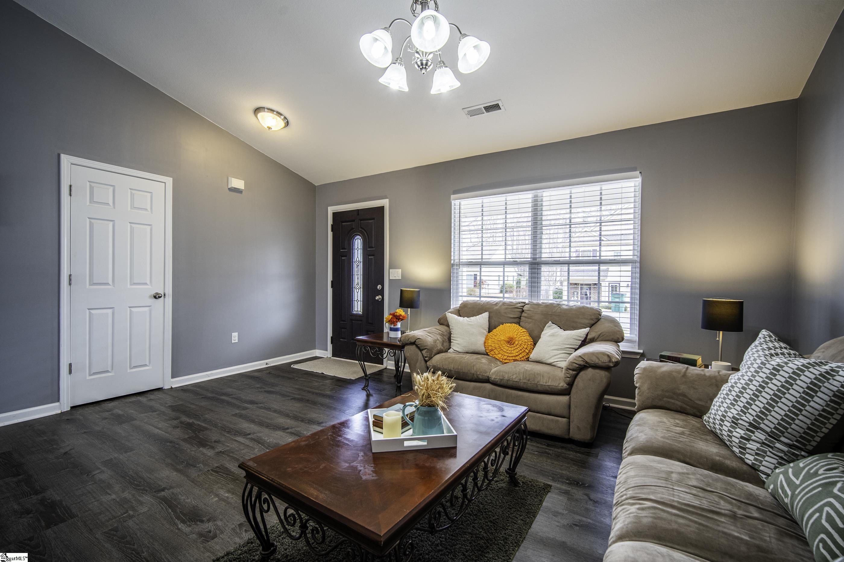 618 Fountainbrook Lane