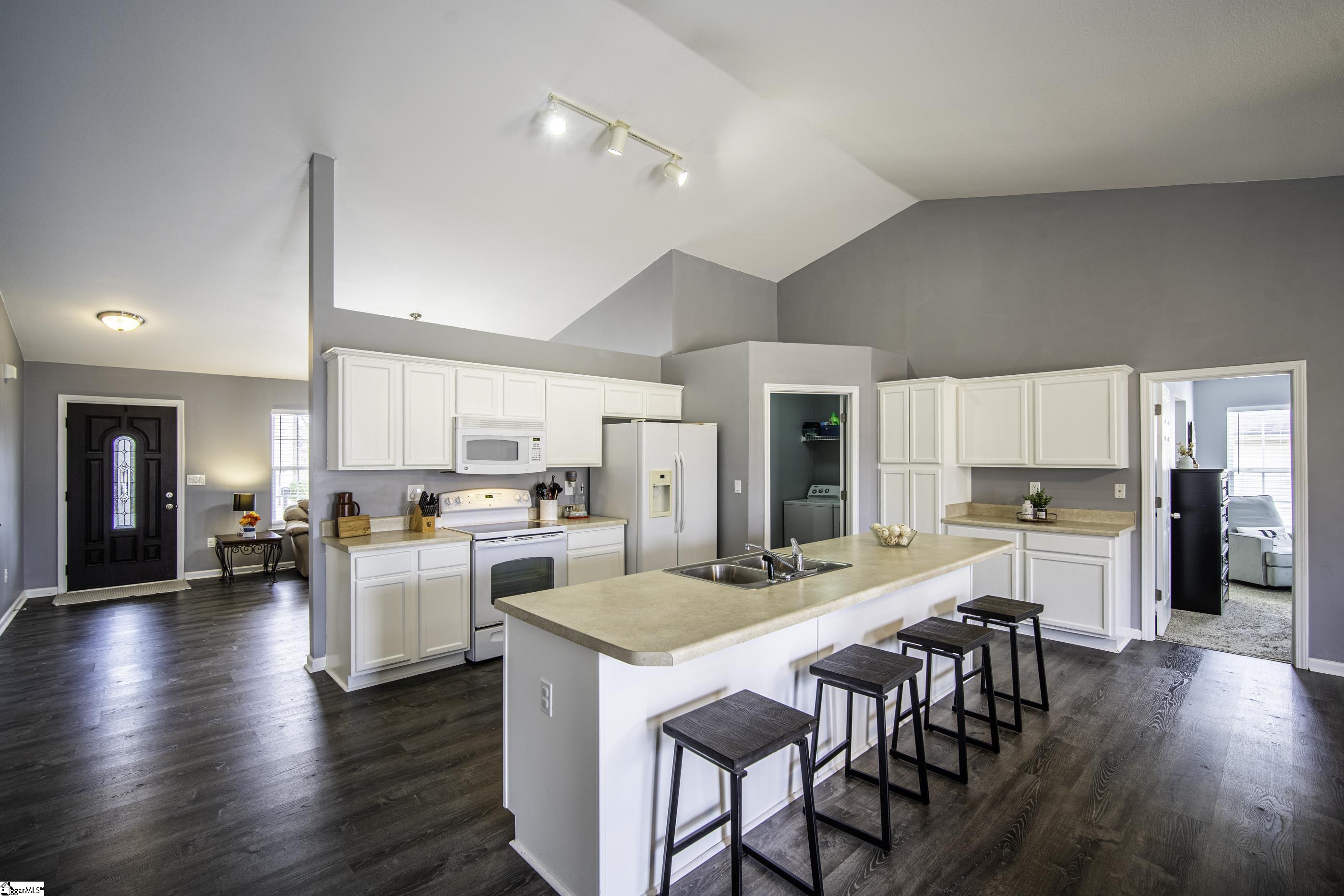 618 Fountainbrook Lane