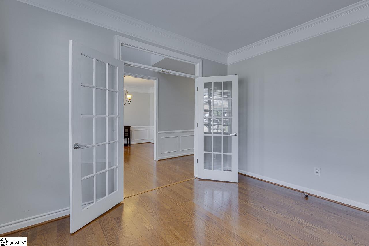 4 Shadowrock Court