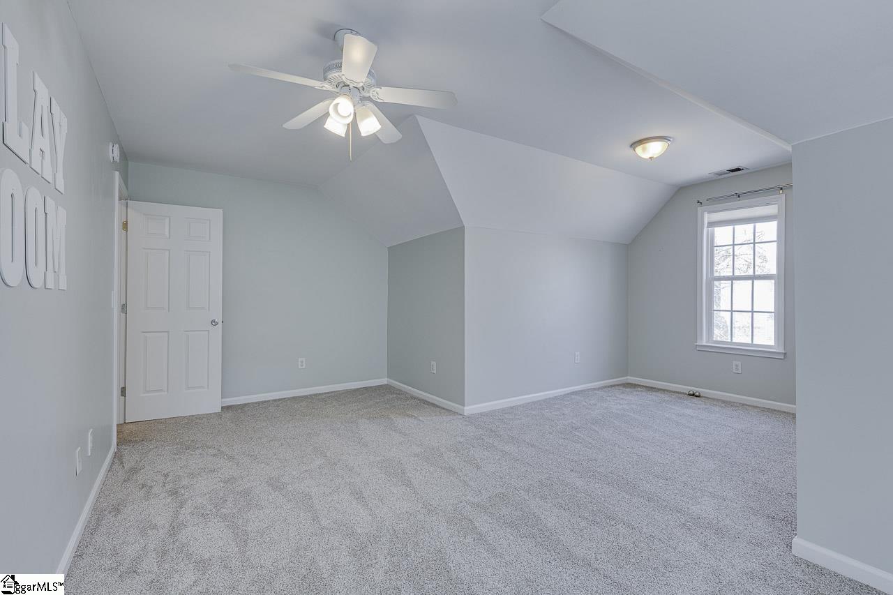 4 Shadowrock Court