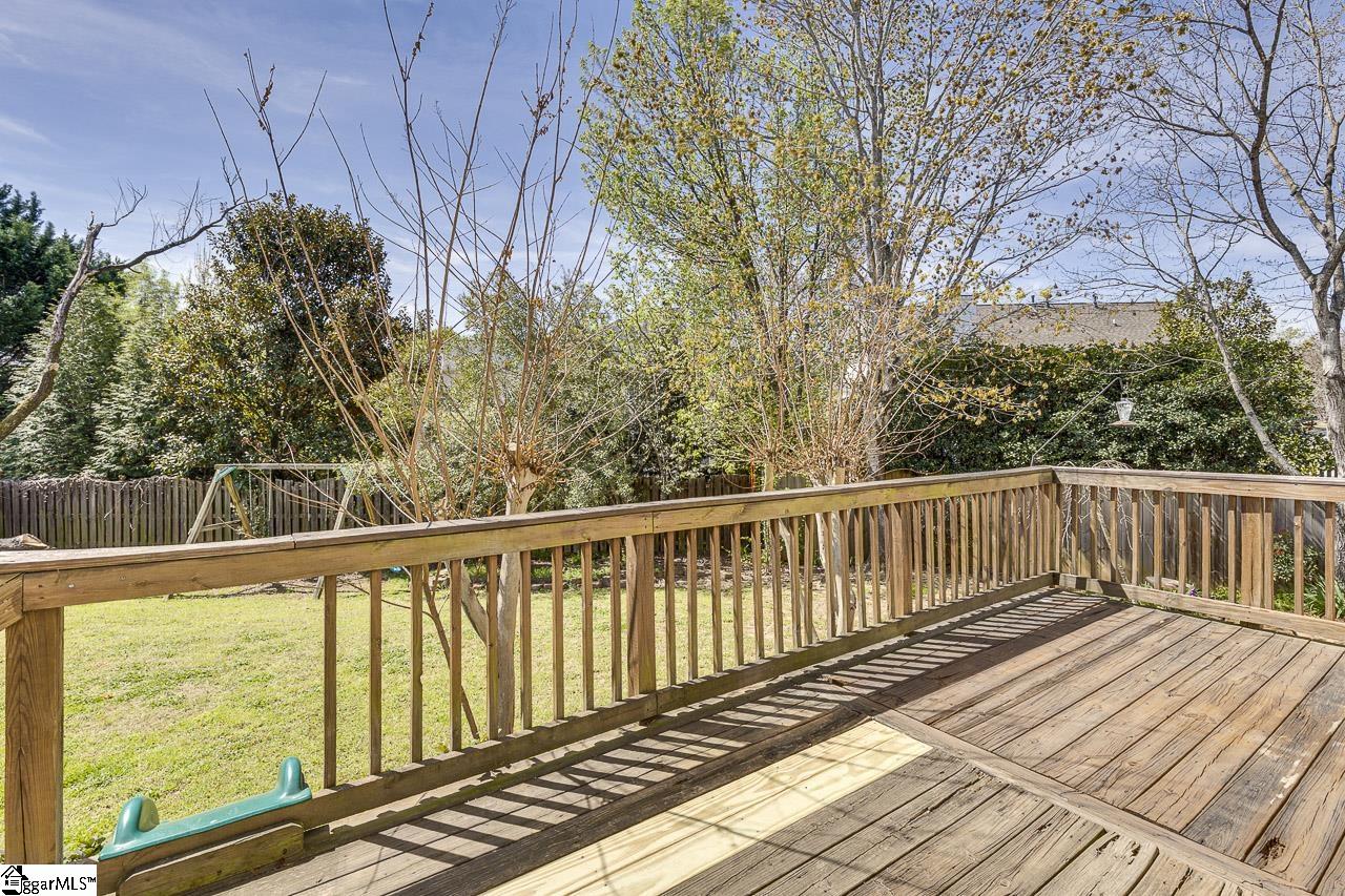 4 Shadowrock Court