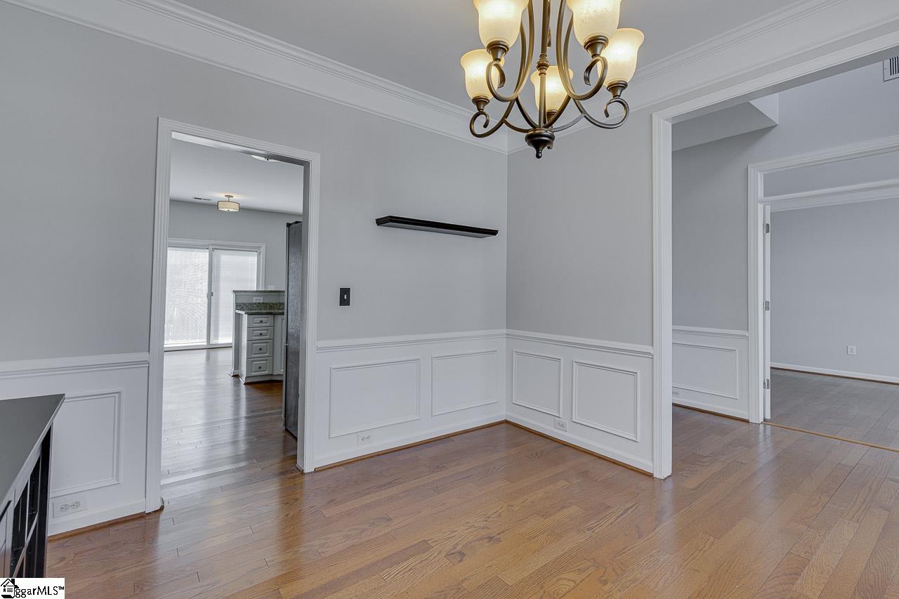 4 Shadowrock Court