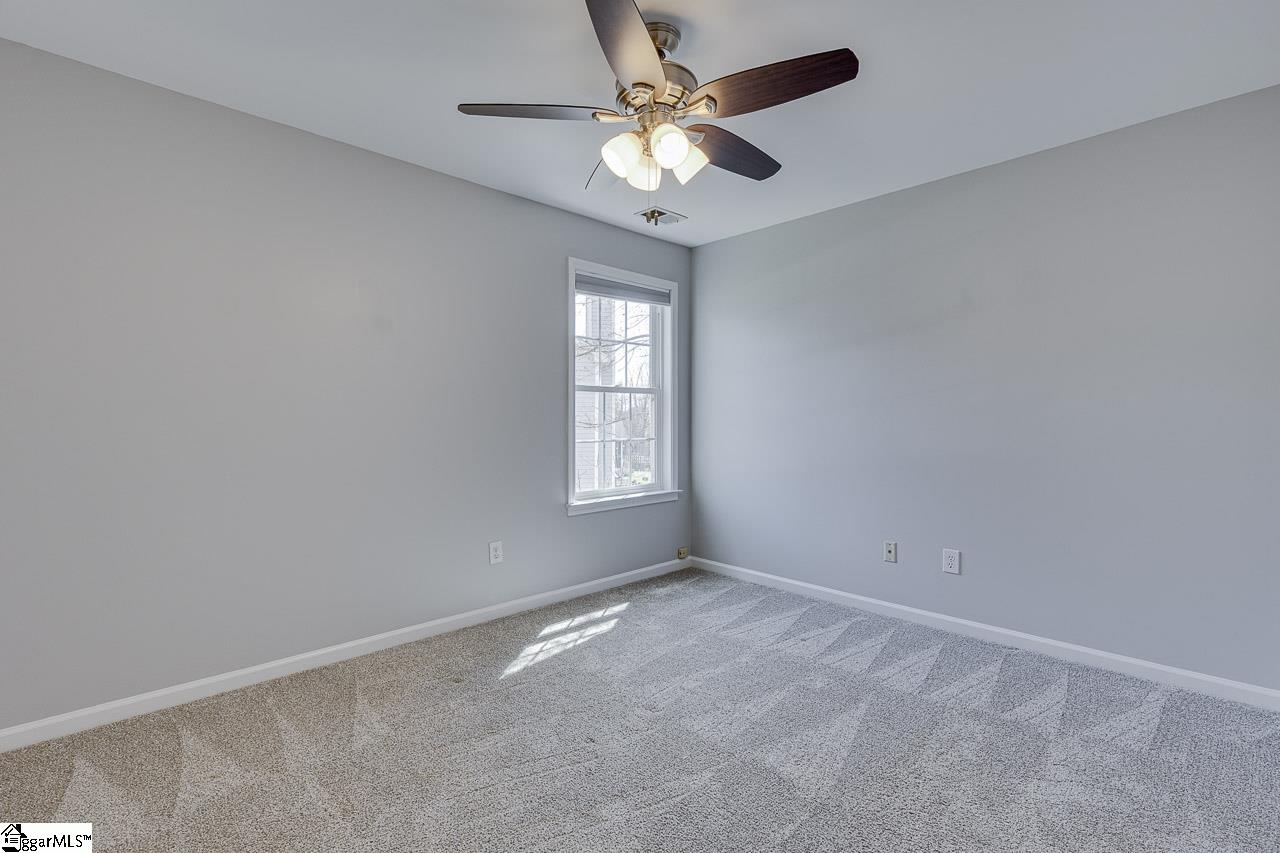 4 Shadowrock Court