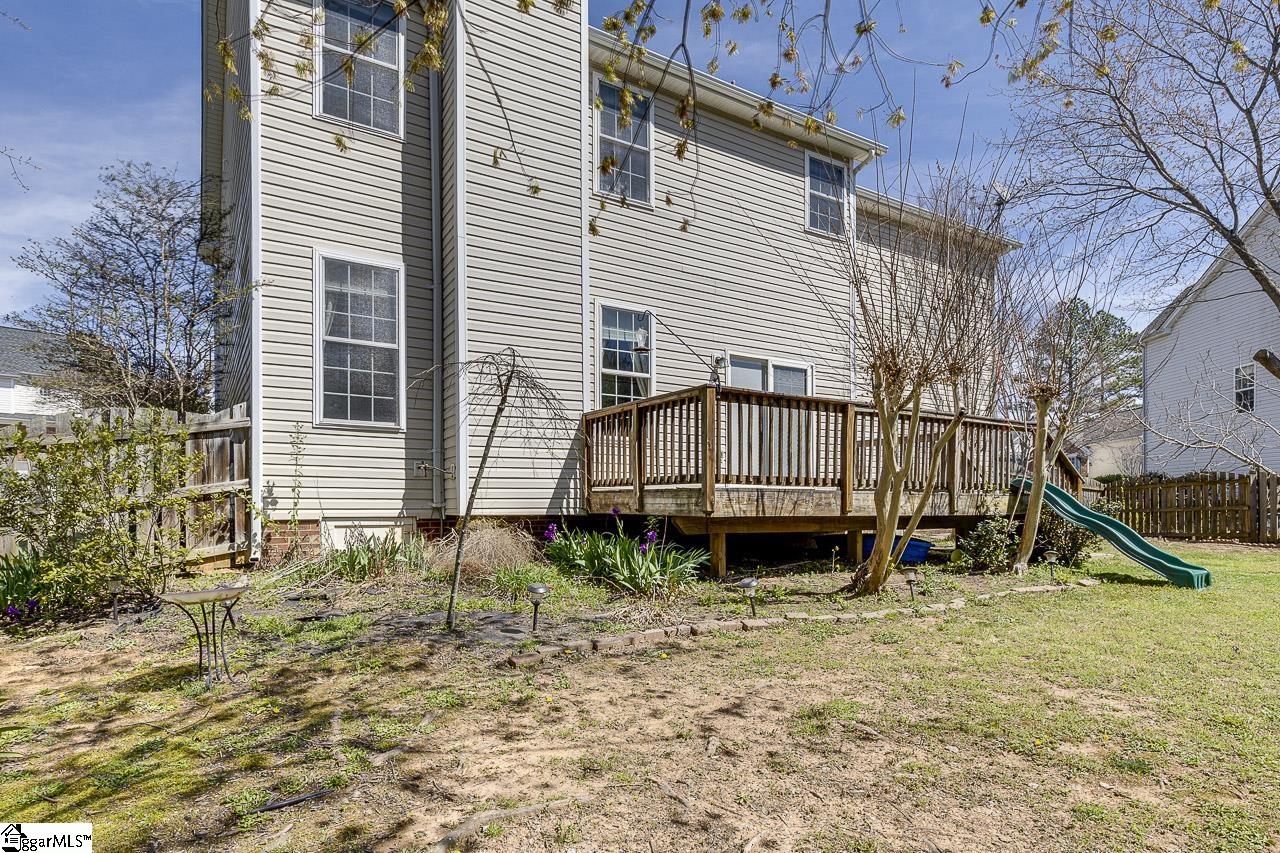 4 Shadowrock Court
