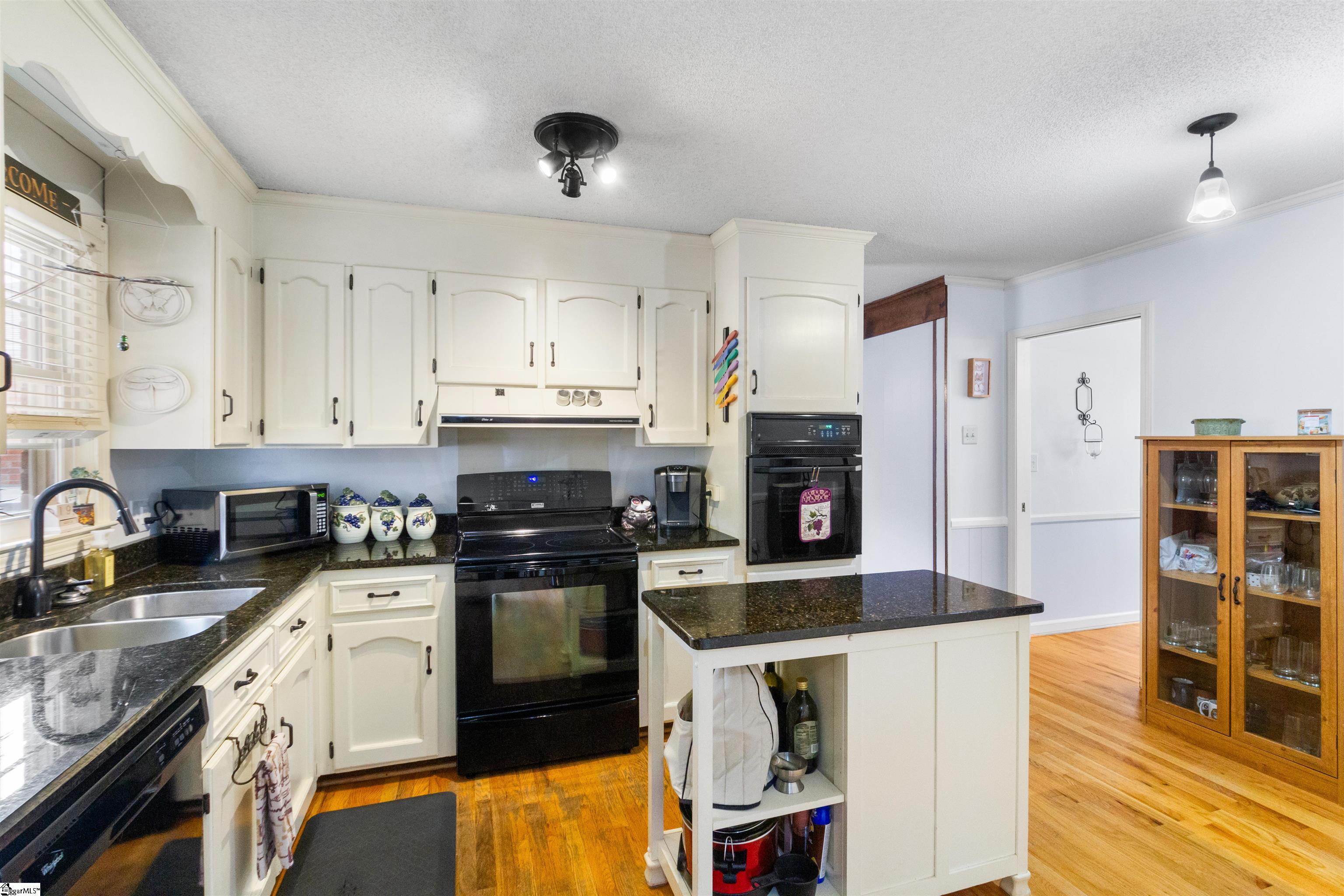 104 Autumn Hill Road