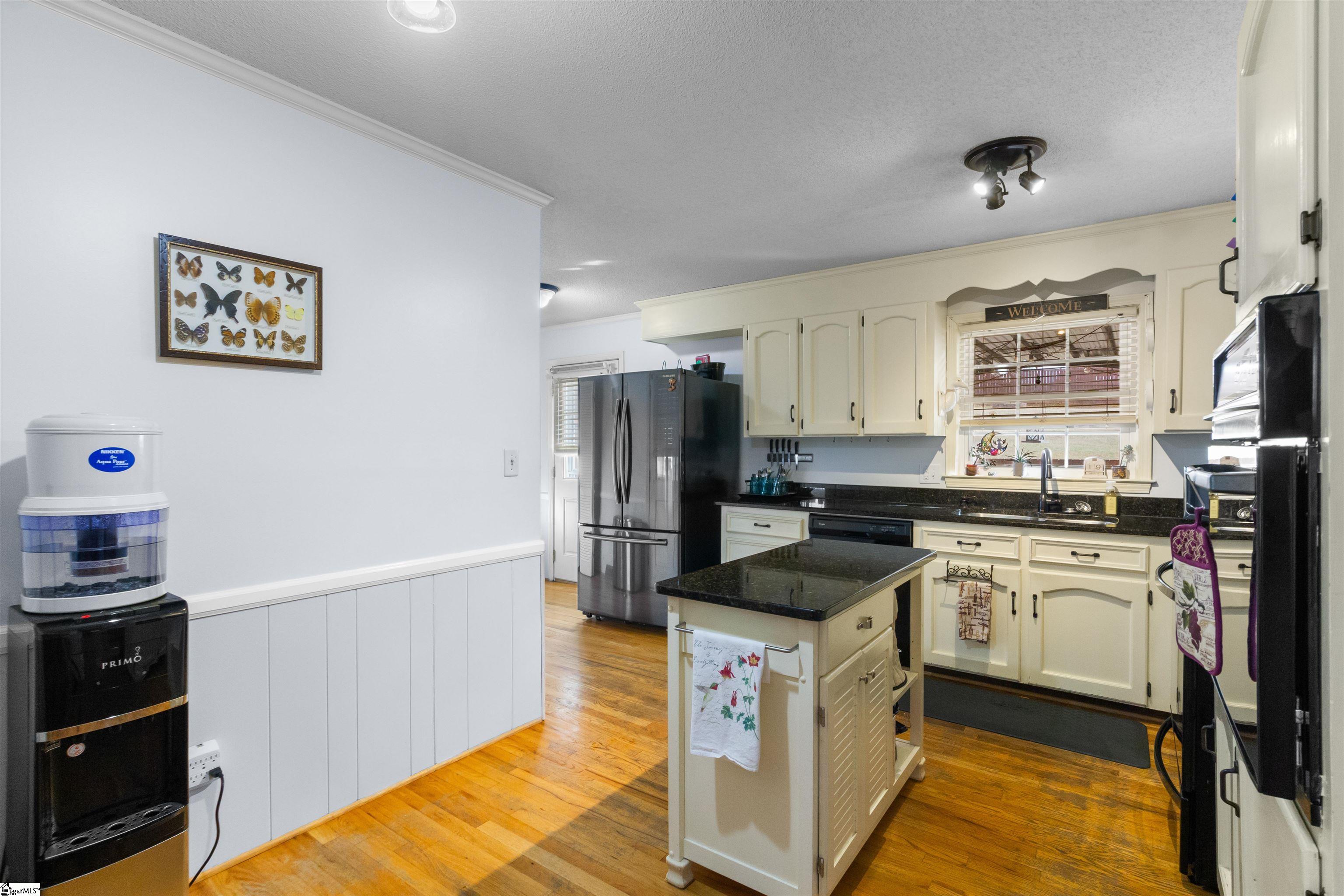 104 Autumn Hill Road
