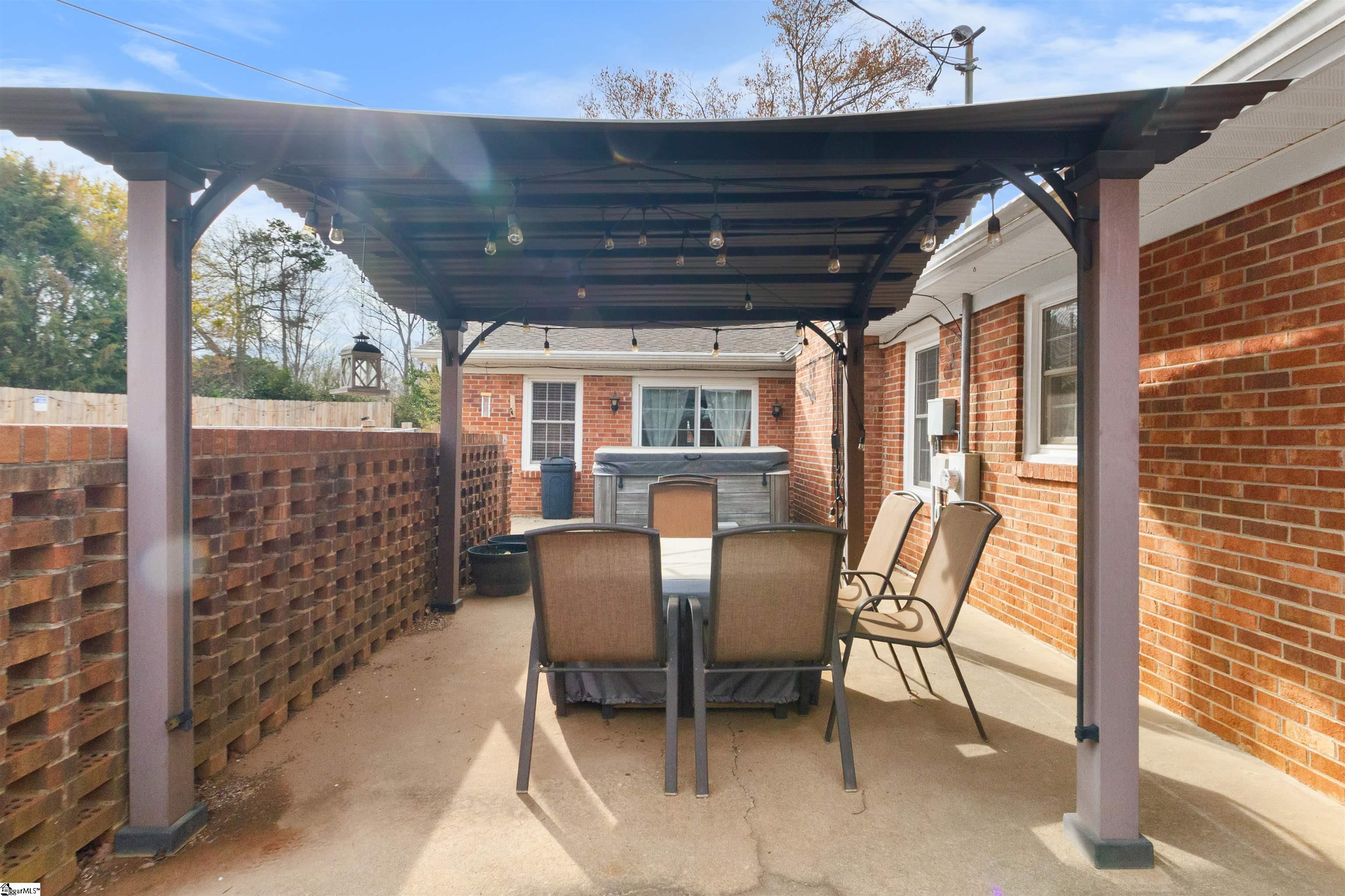 104 Autumn Hill Road
