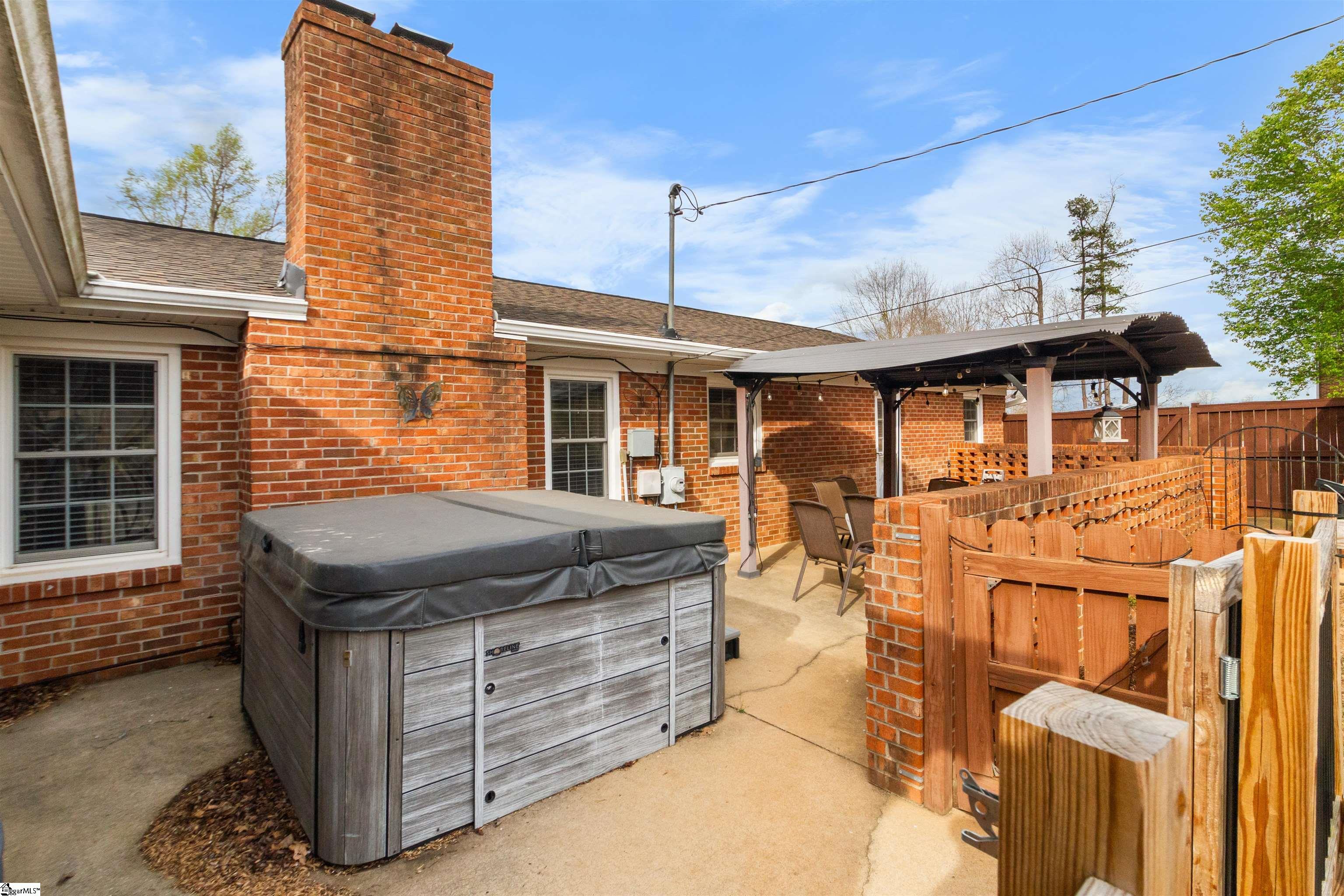 104 Autumn Hill Road