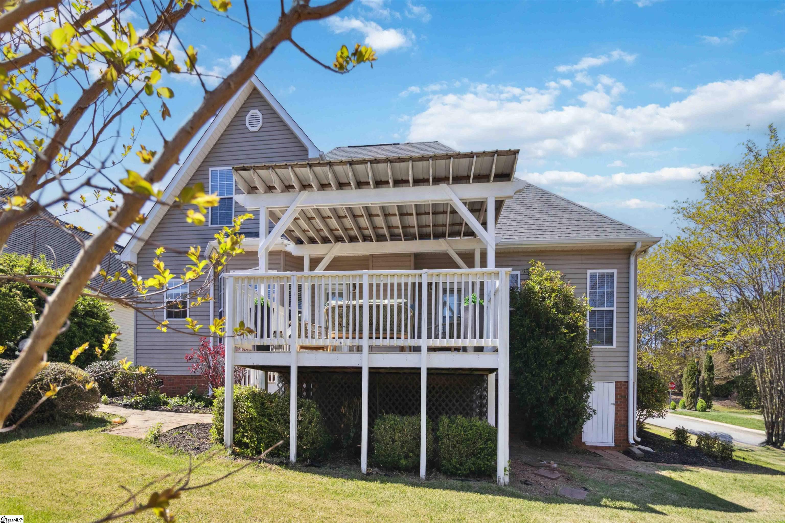 104 Netherland Lane