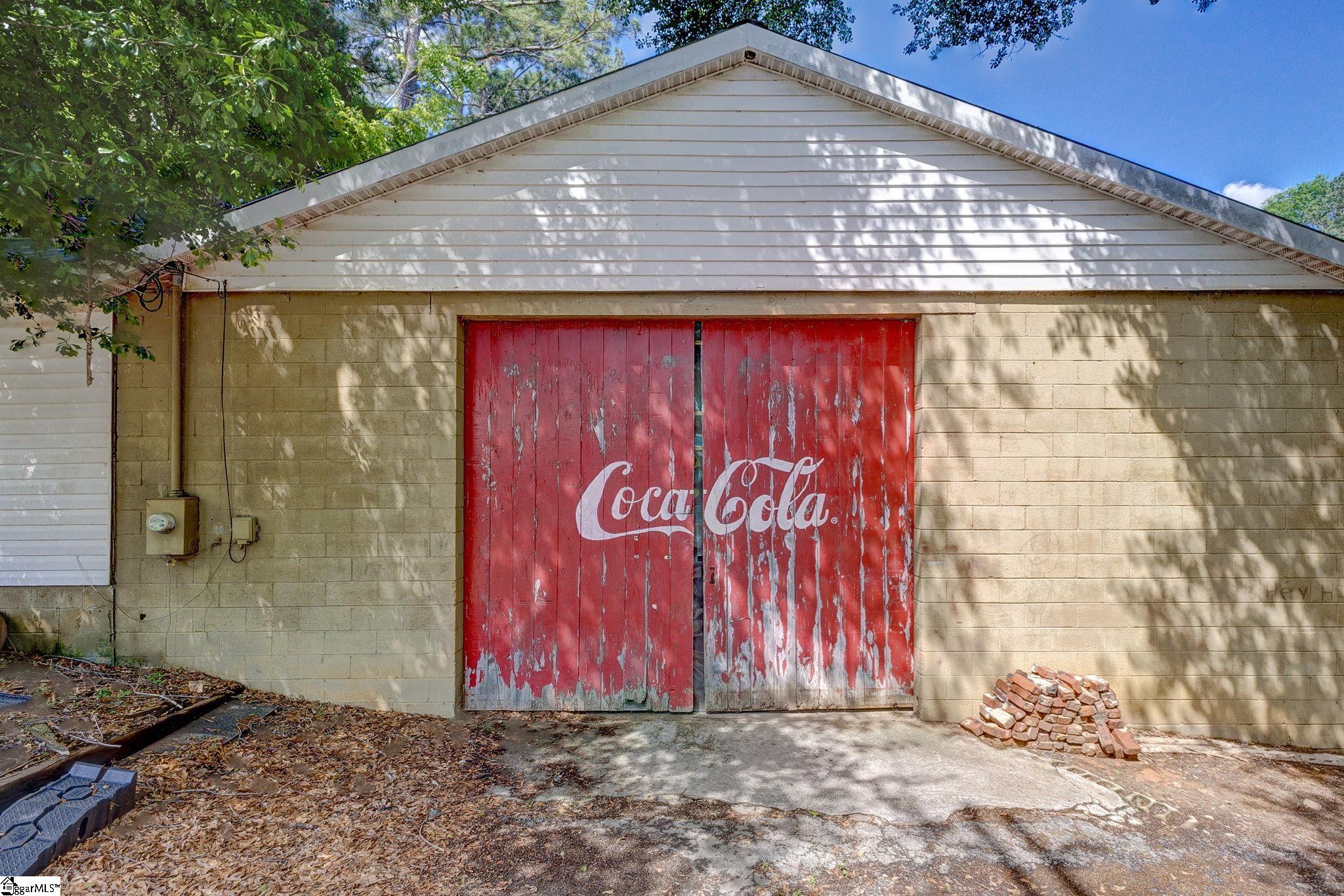 600 Gulliver Street