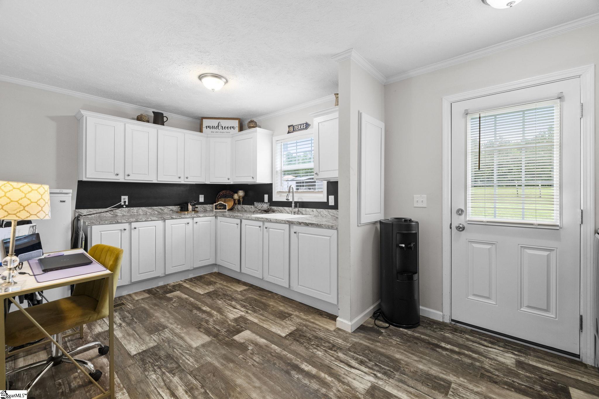 105 Penson Road