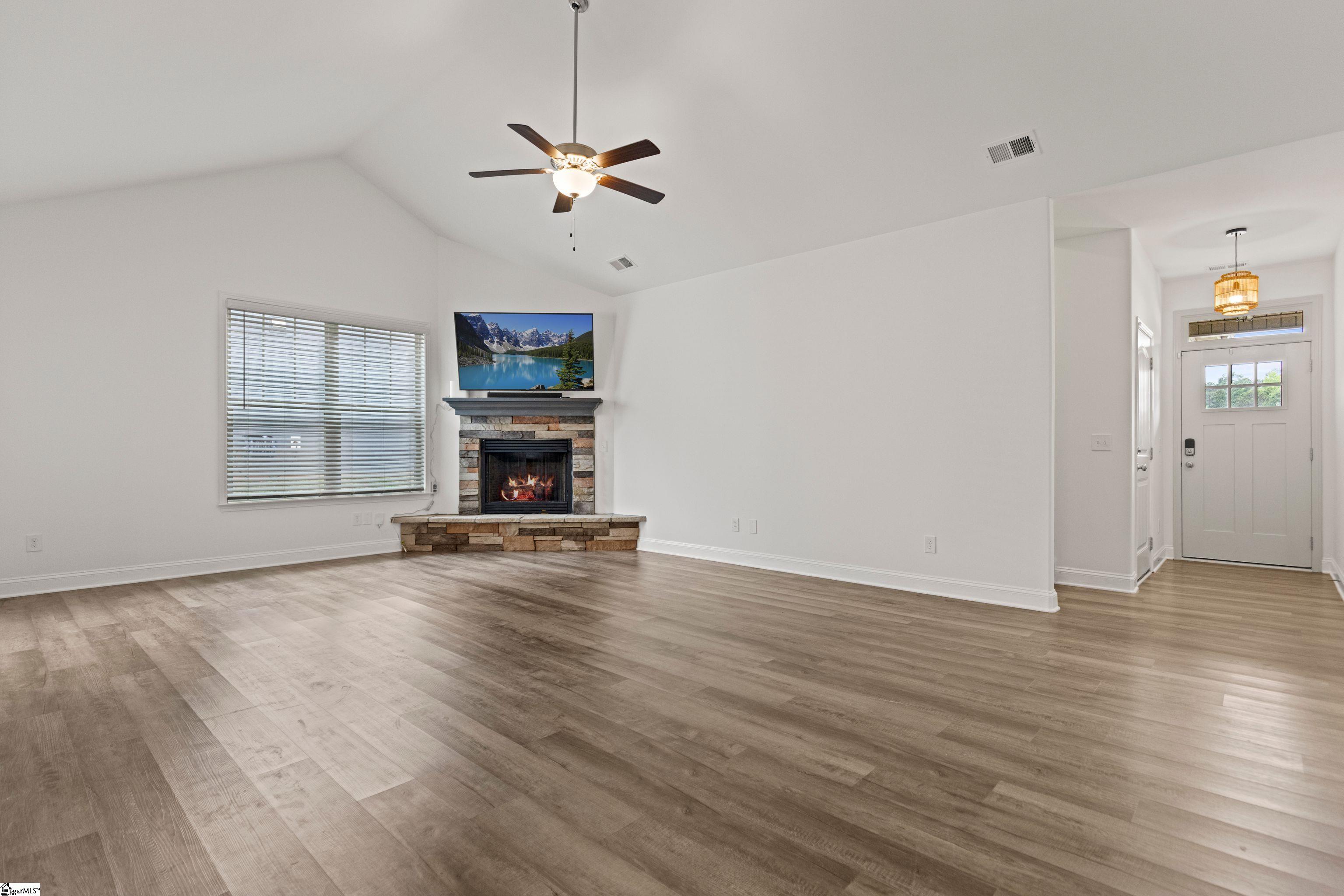 104 Forest Ride Way