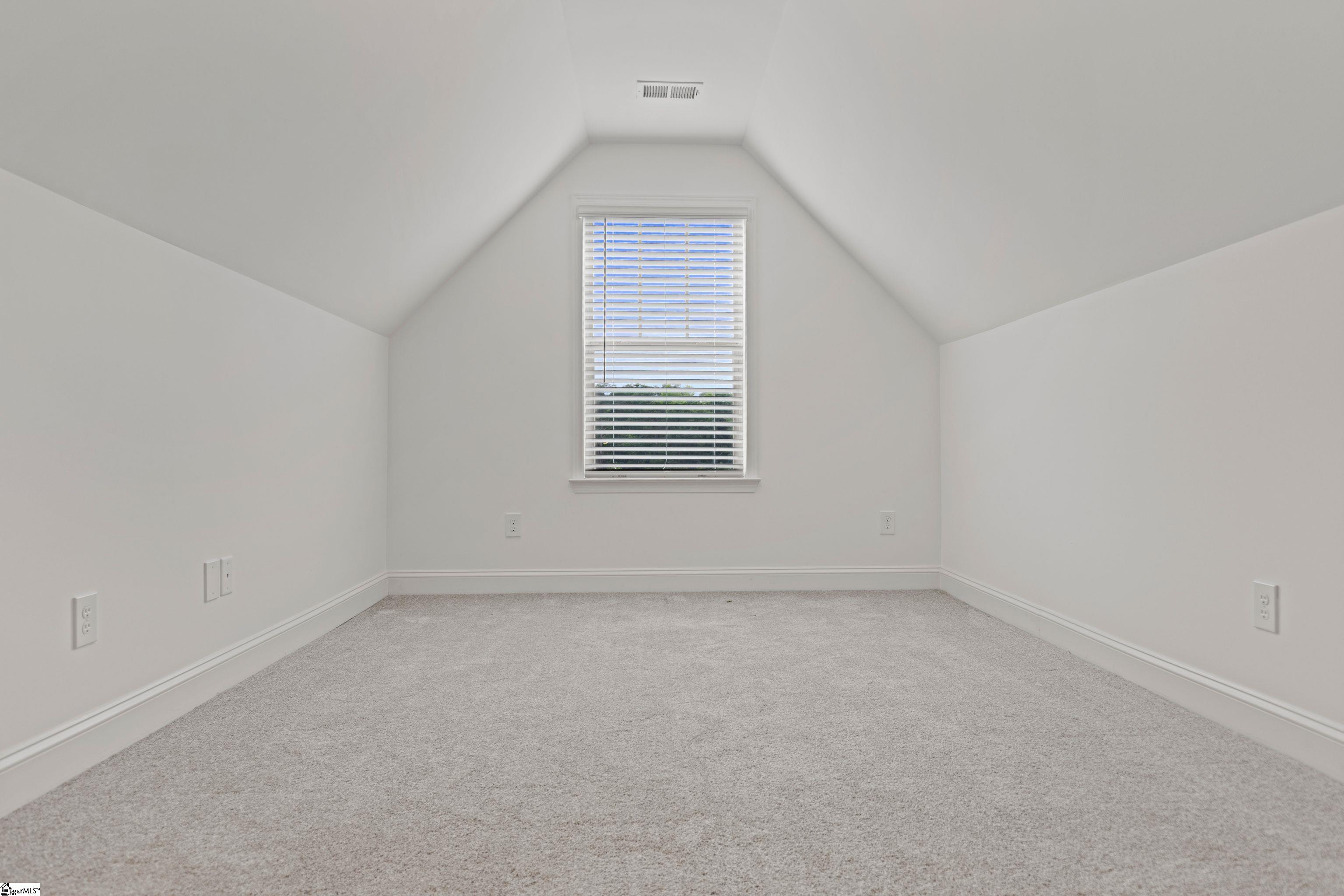 104 Forest Ride Way