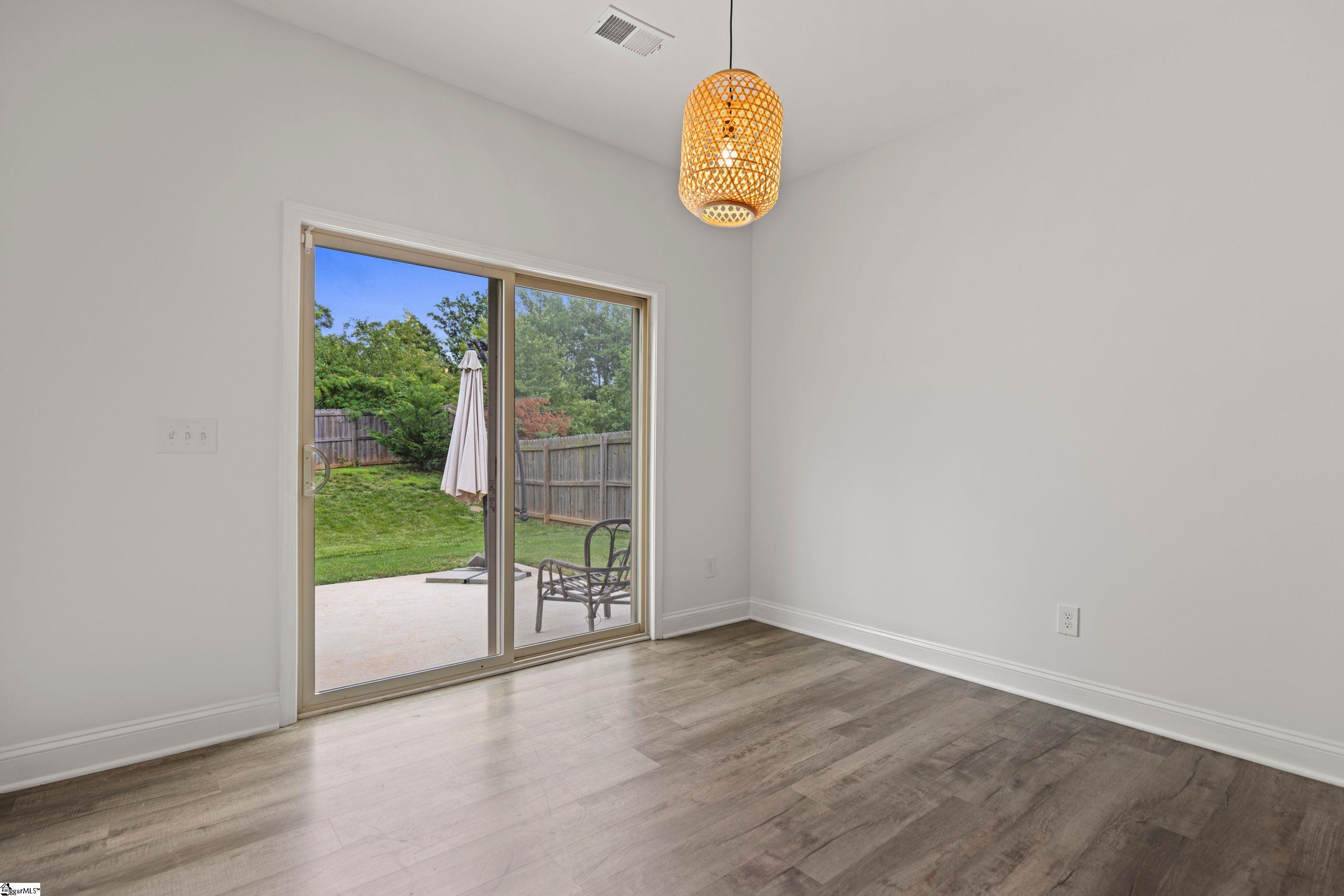 104 Forest Ride Way