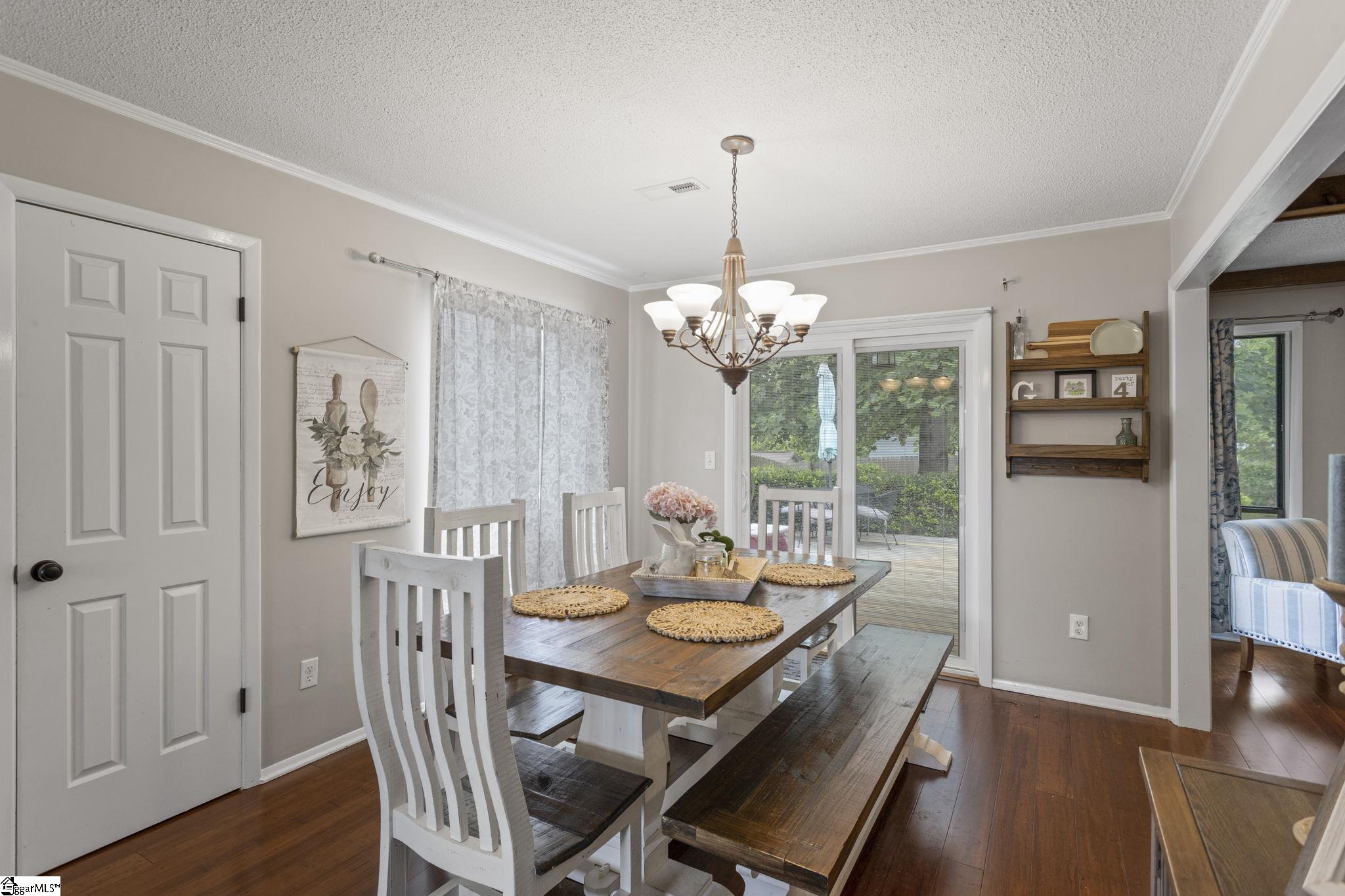 522 Reid School Road