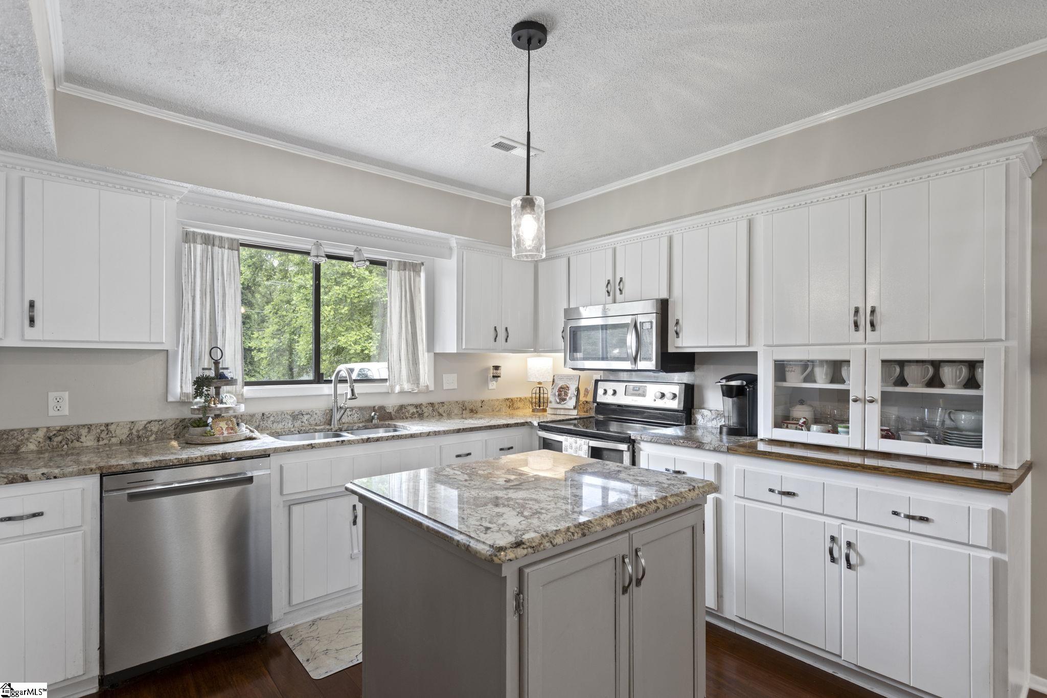 522 Reid School Road