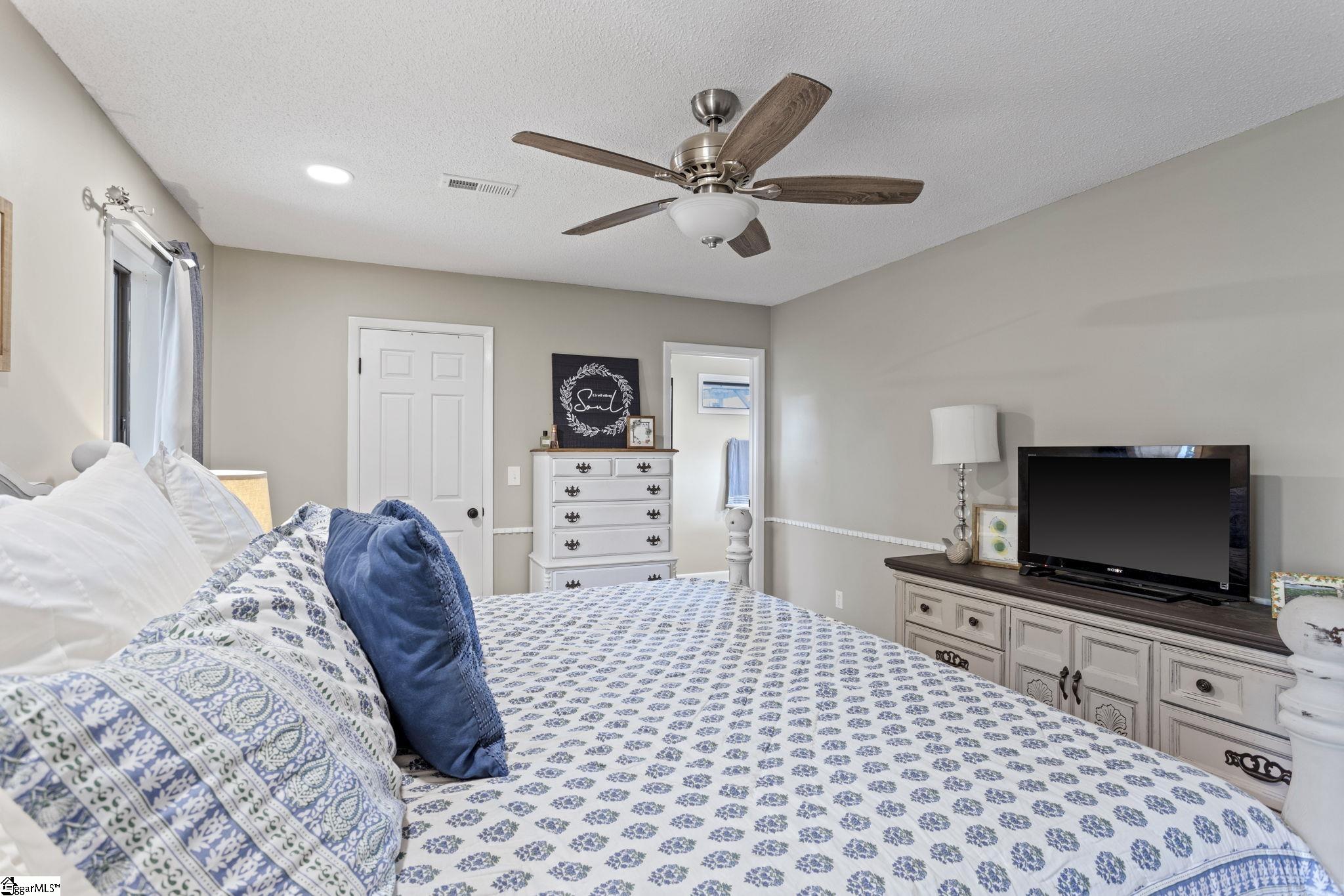 522 Reid School Road