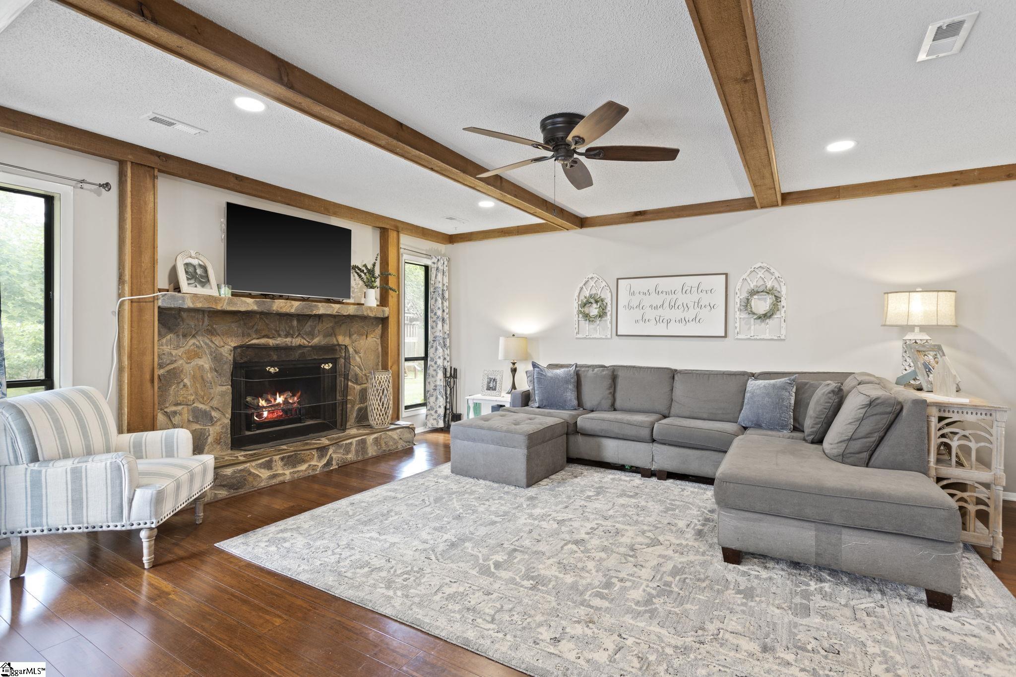 522 Reid School Road