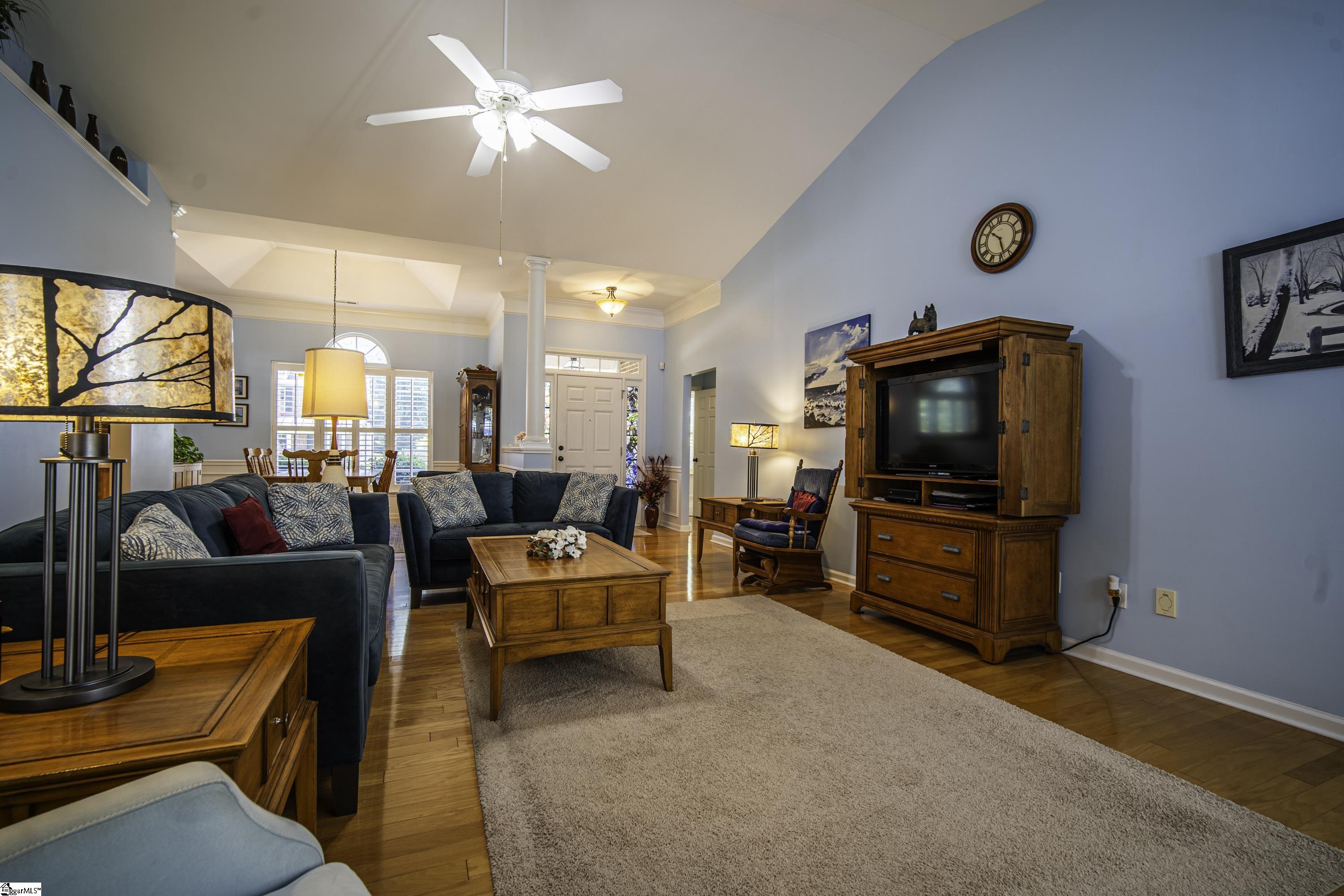 123 Landau Place