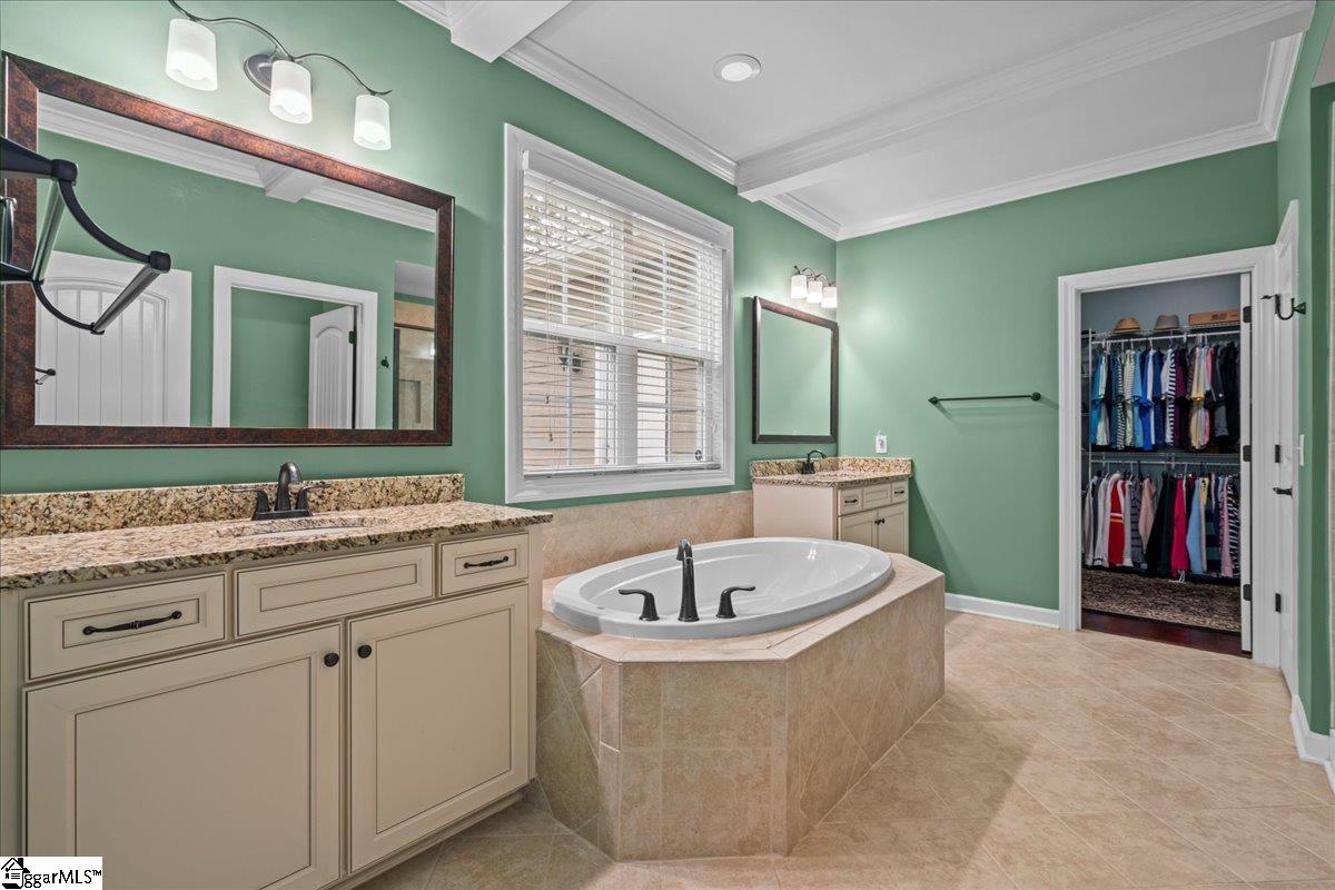 228 Holstein Court