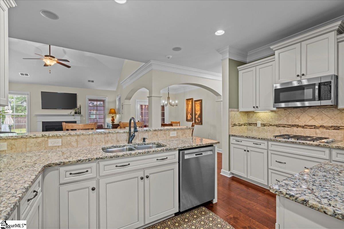 228 Holstein Court