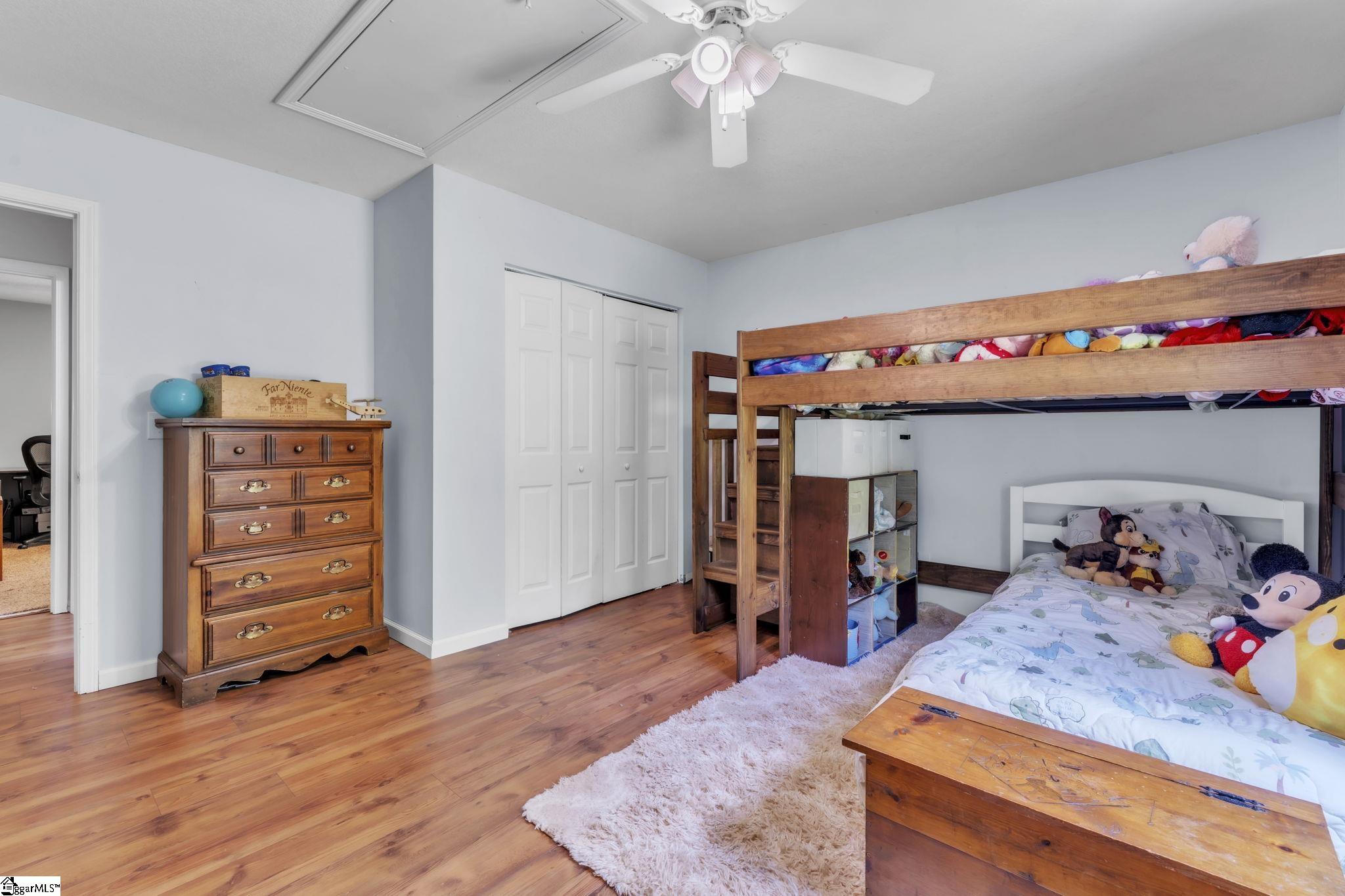 150 Mountain View Circle