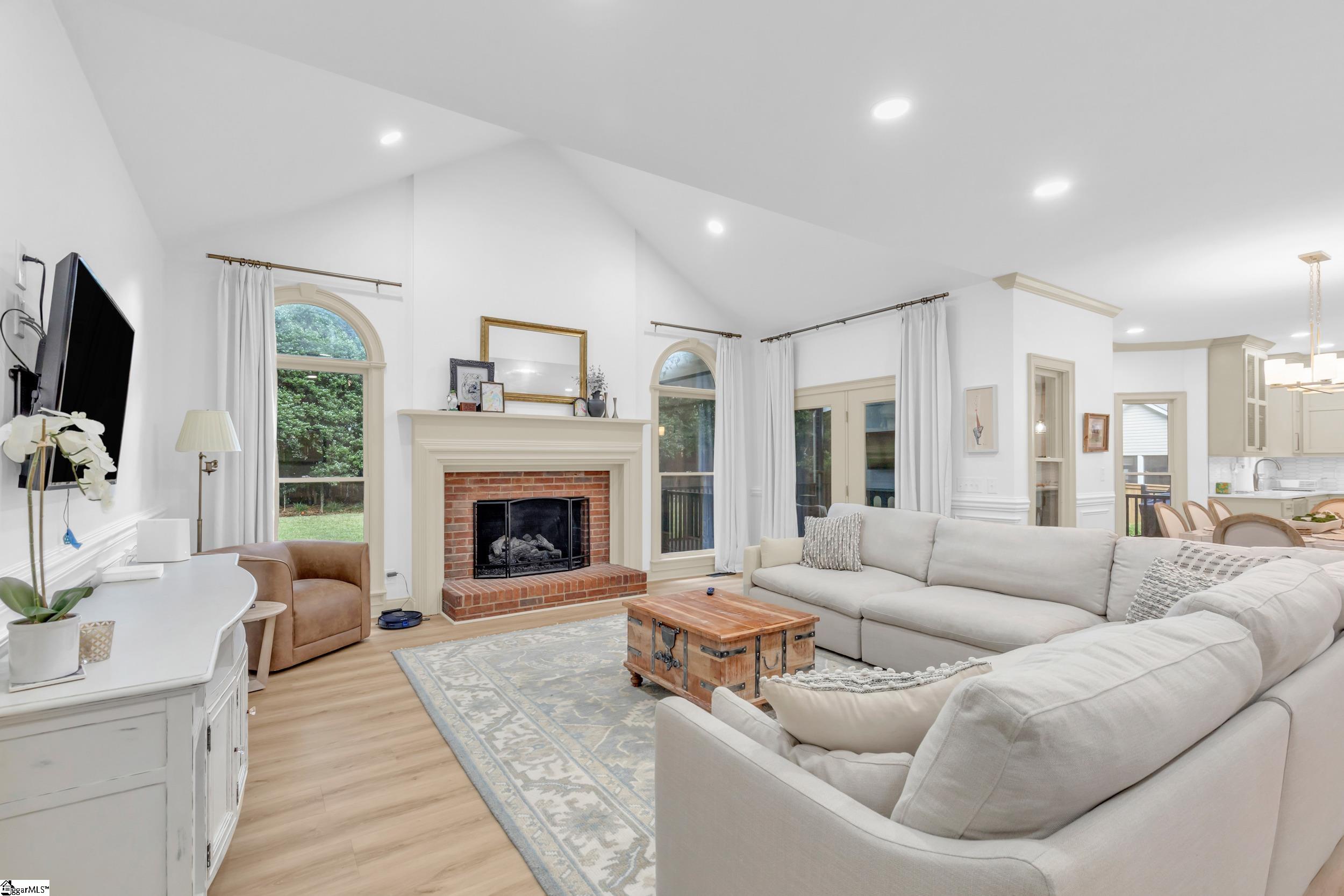 341 Parkside Drive