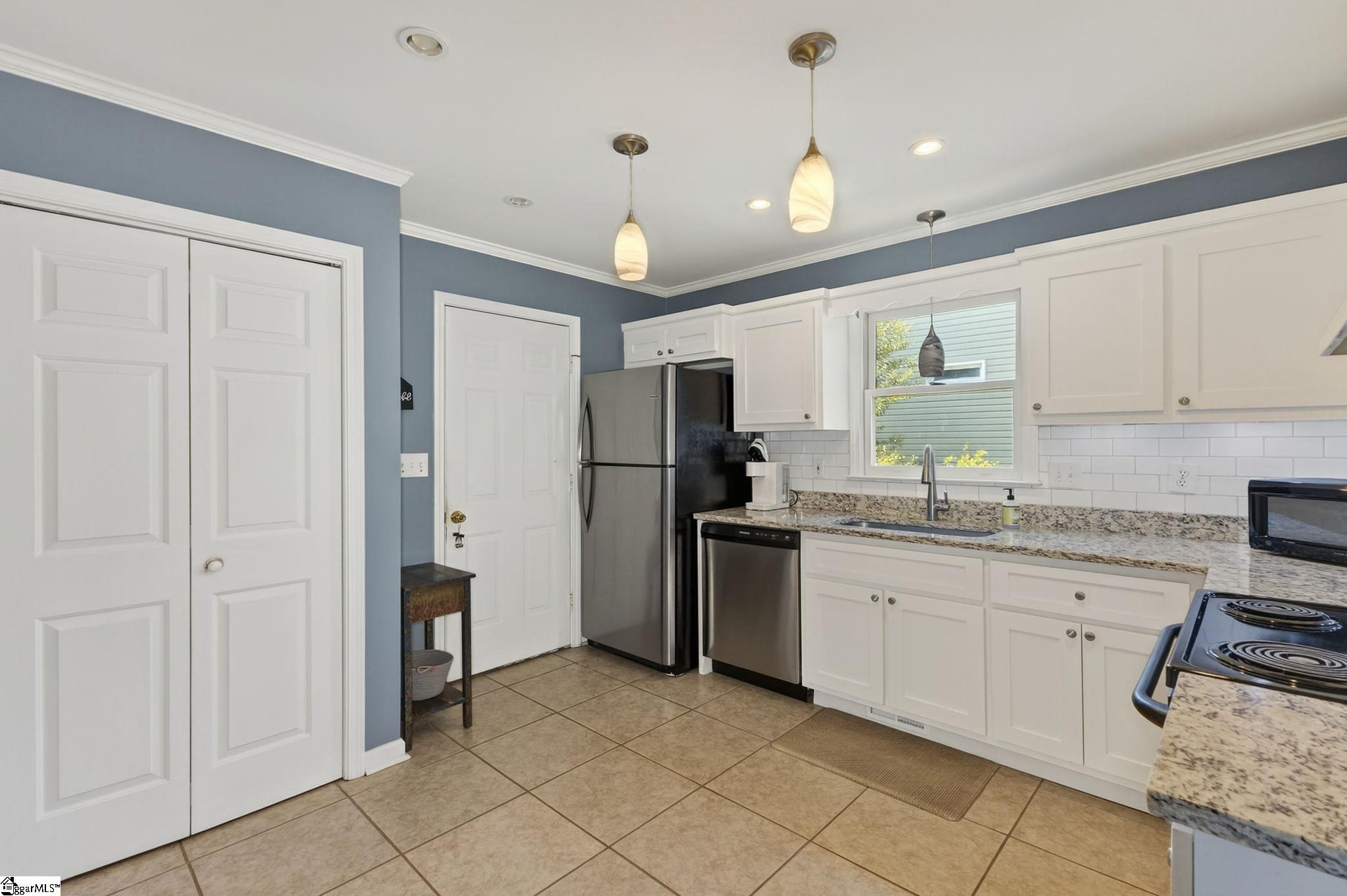 12 Fortson Way