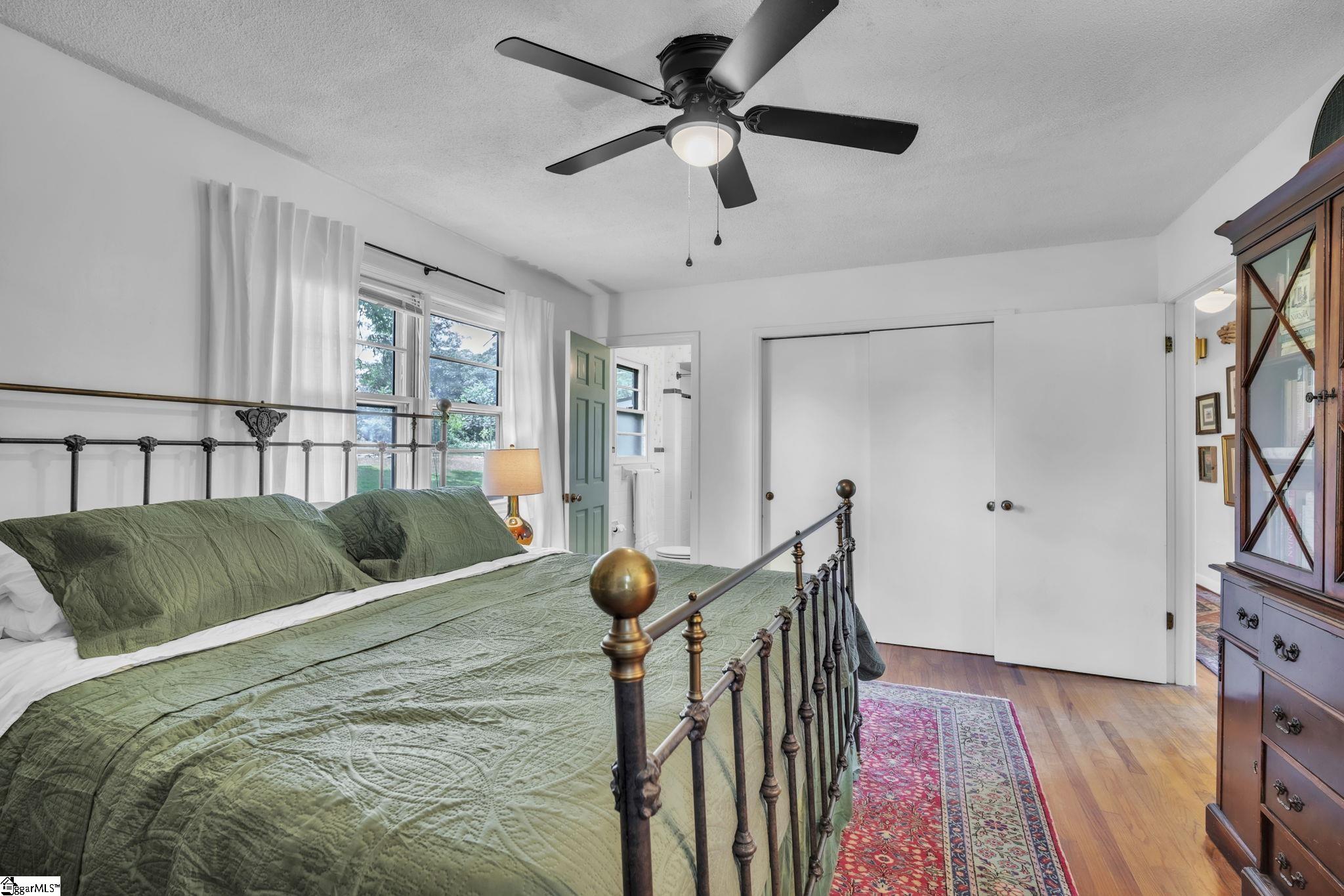 103 W Crestview Street