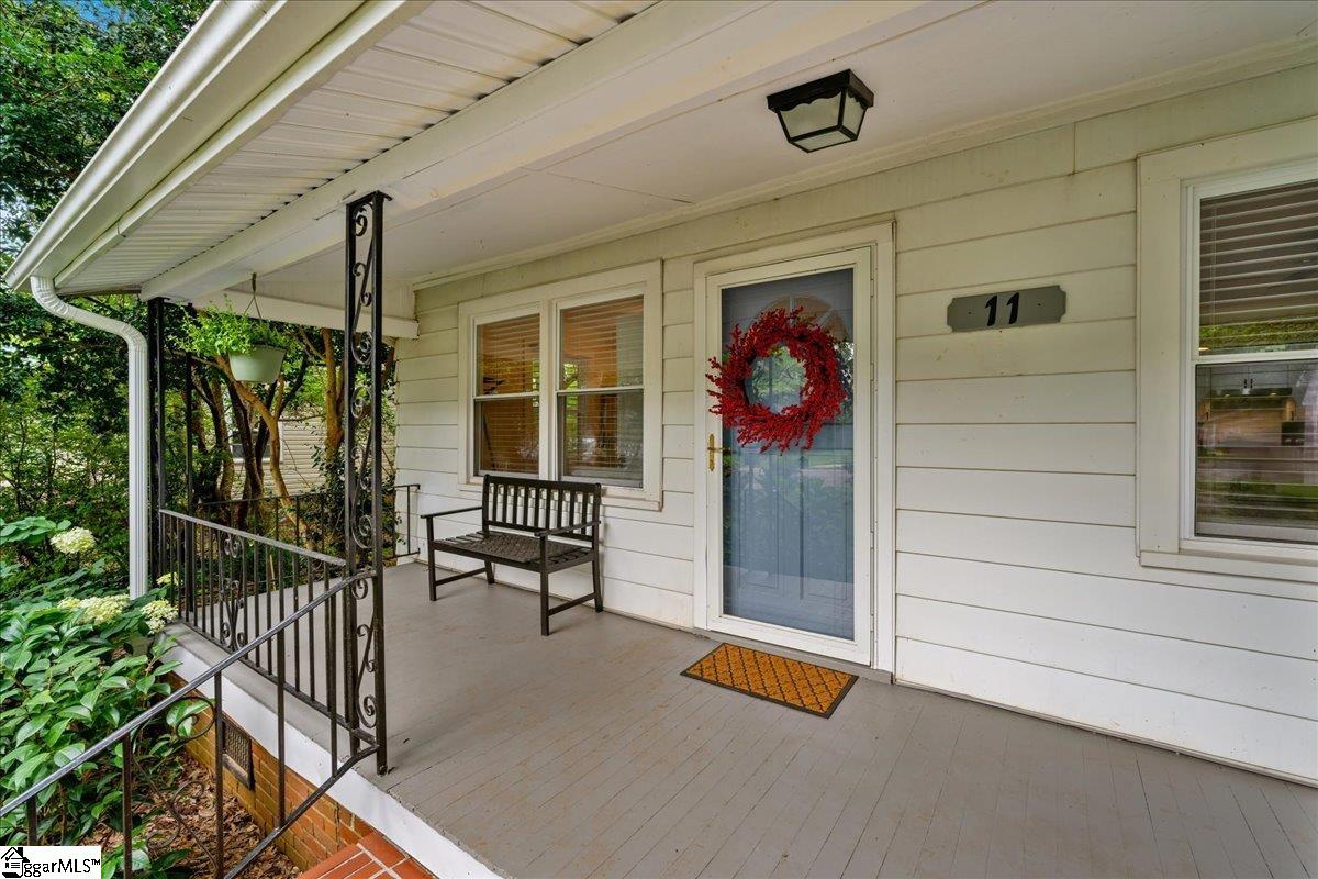 11 Brooks Avenue