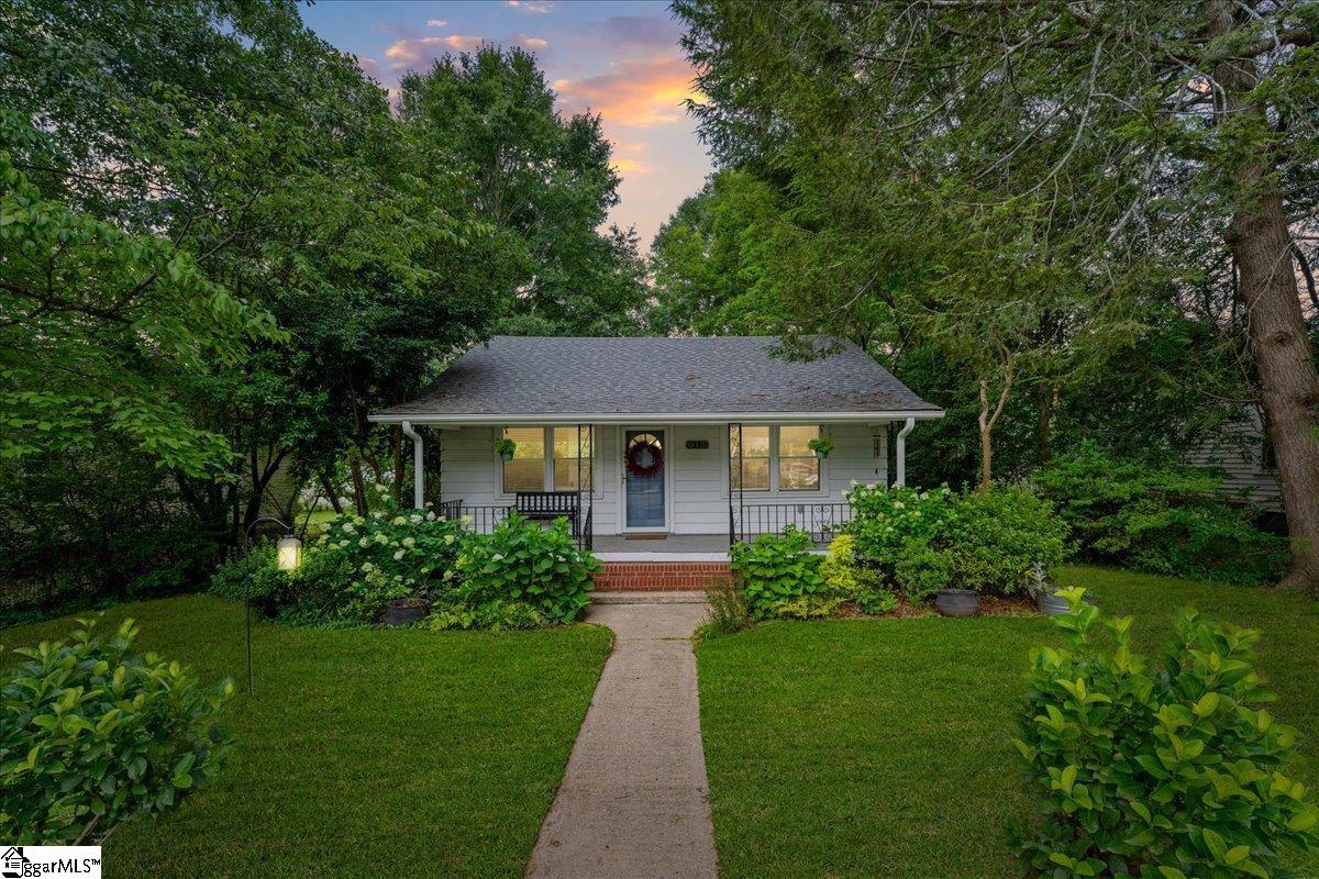 11 Brooks Avenue
