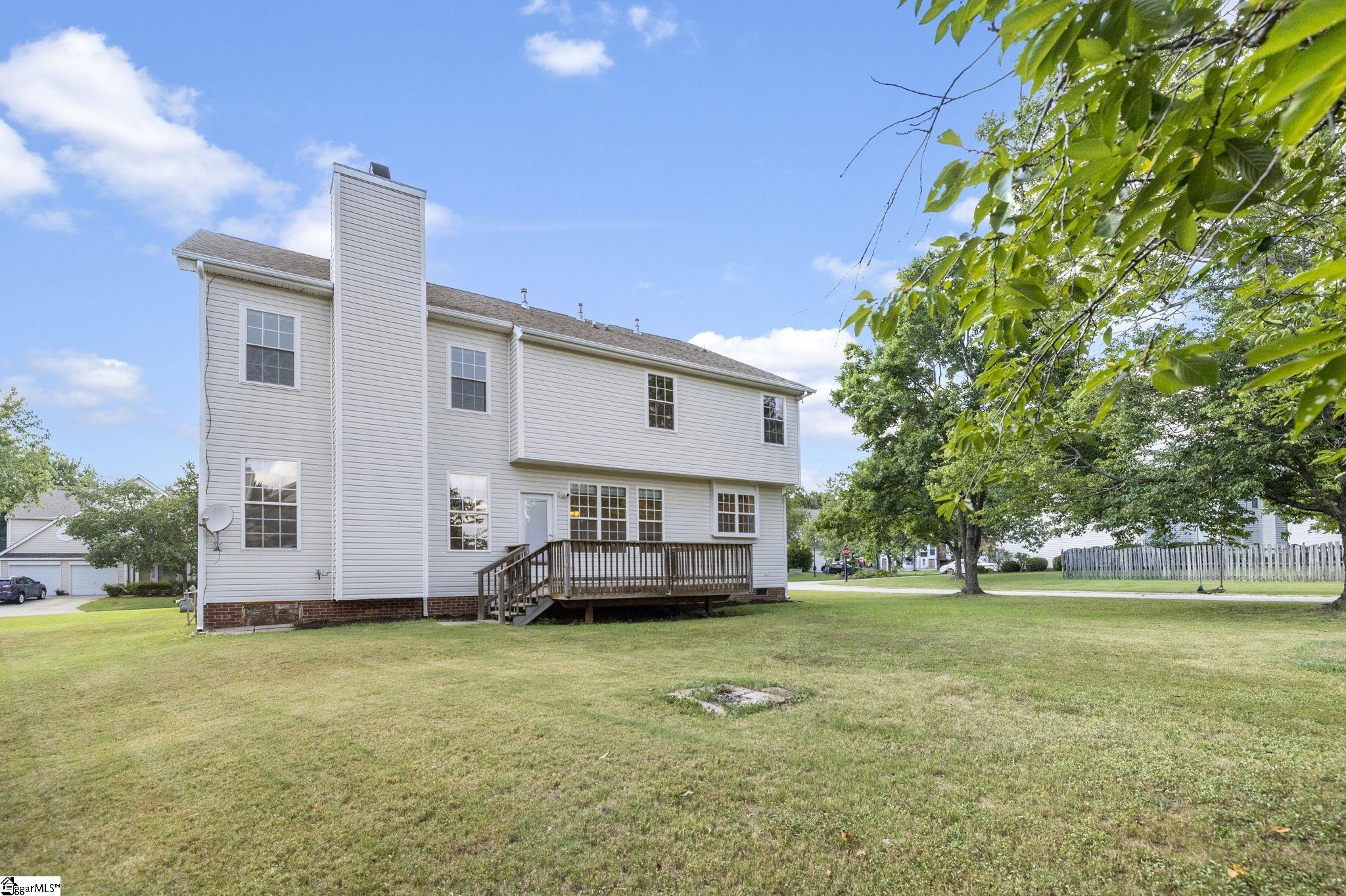 101 Woodruff Lake Way